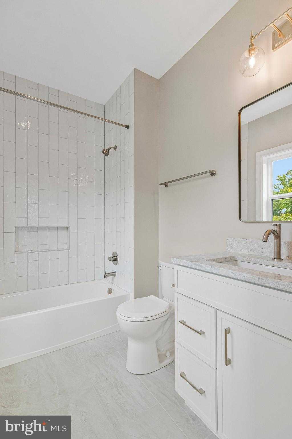 2300 Meridian St photo 36