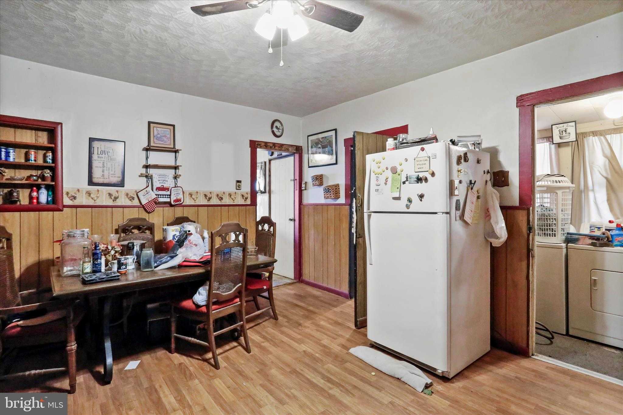 301 Poplar St photo 12