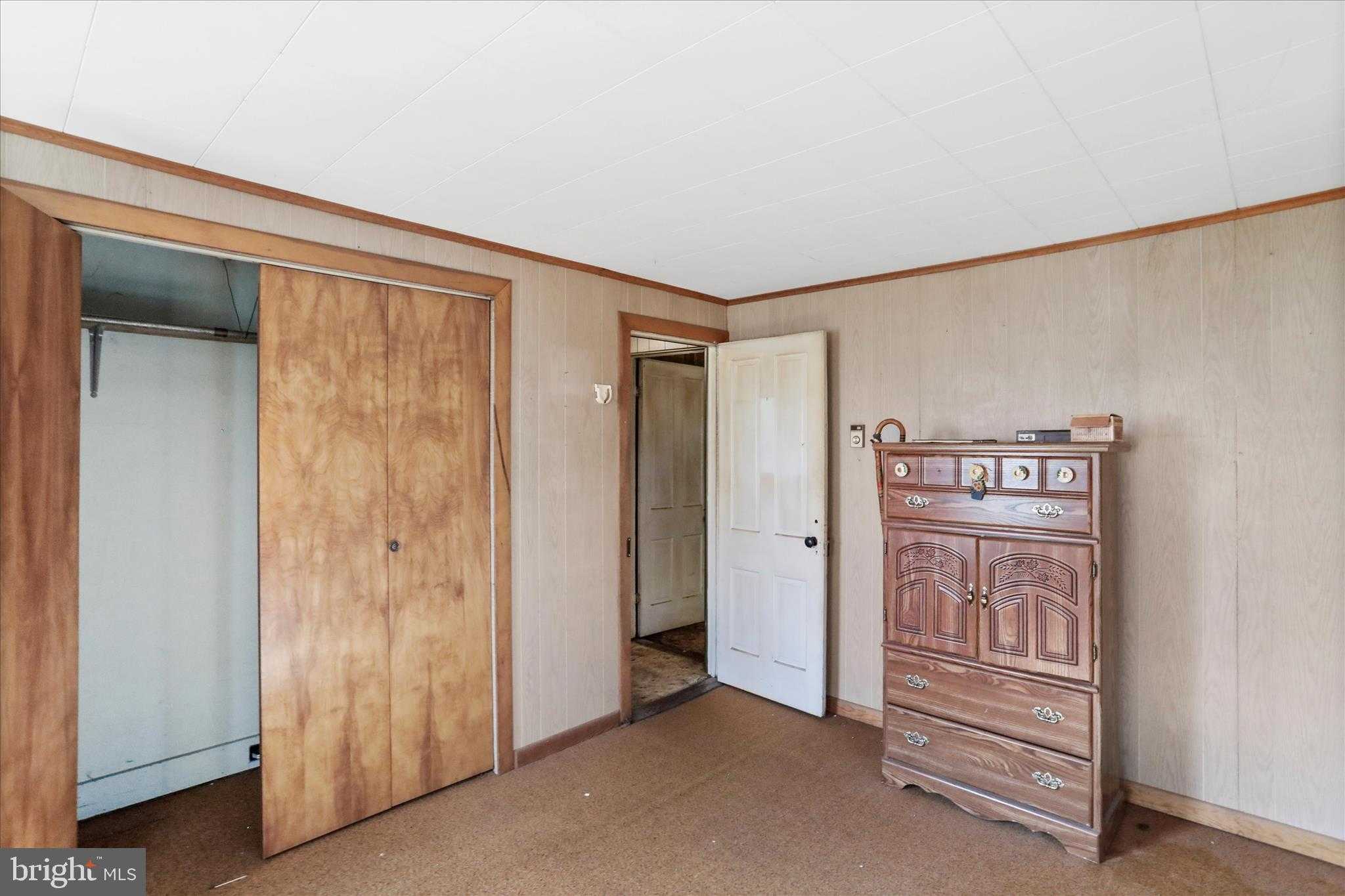 301 Poplar St photo 14