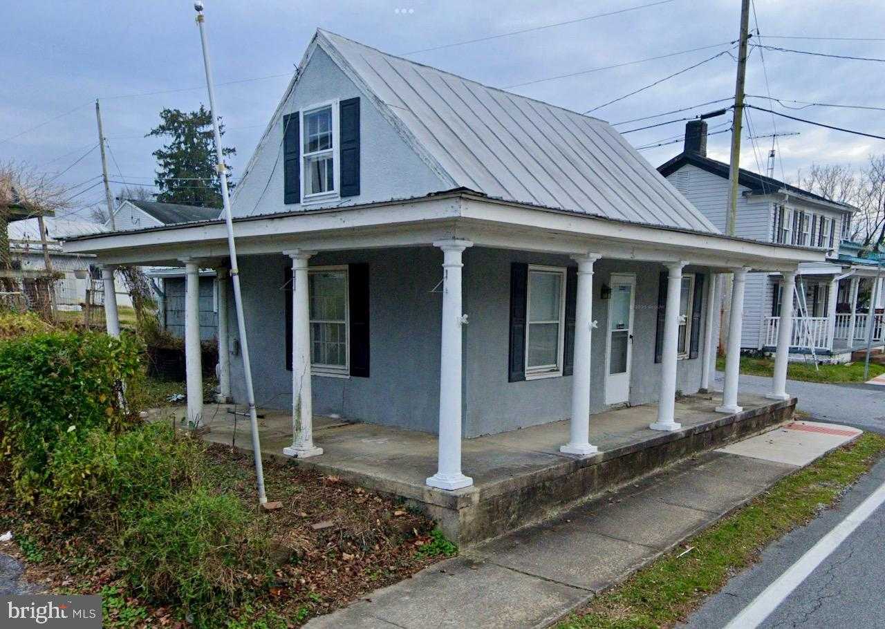 1323 Washington St photo 2