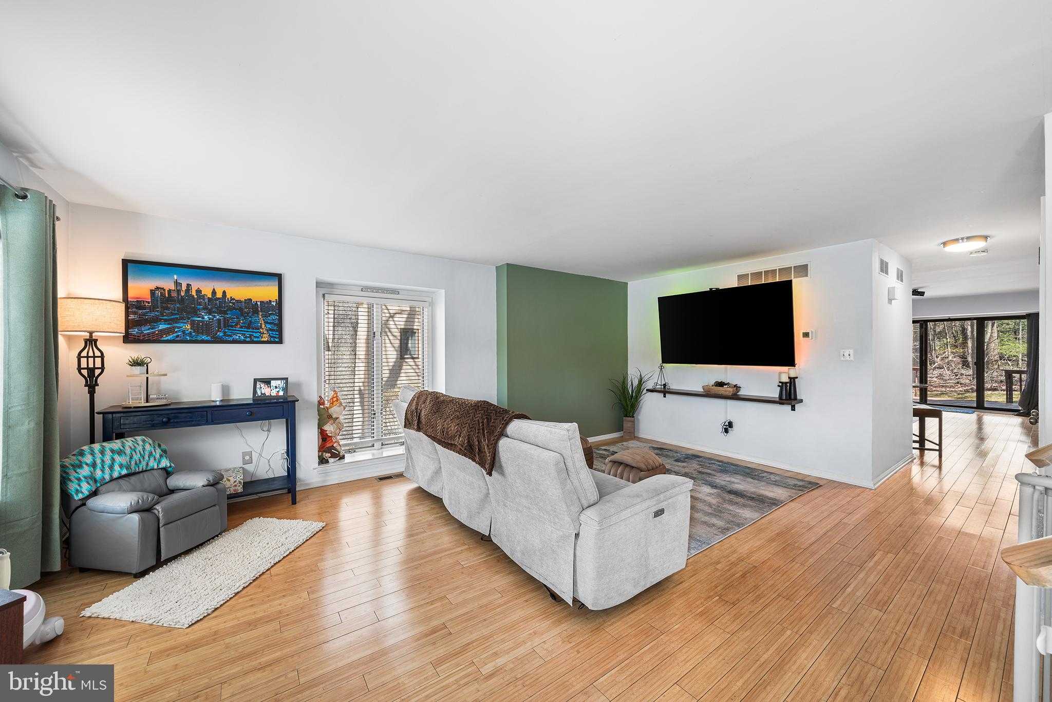 512 Williamson Cir photo 13