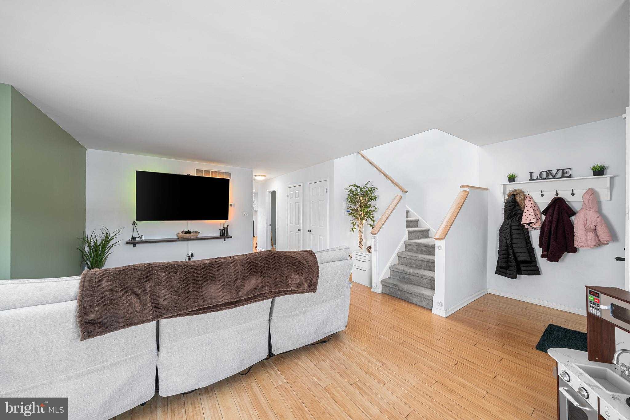 512 Williamson Cir photo 14