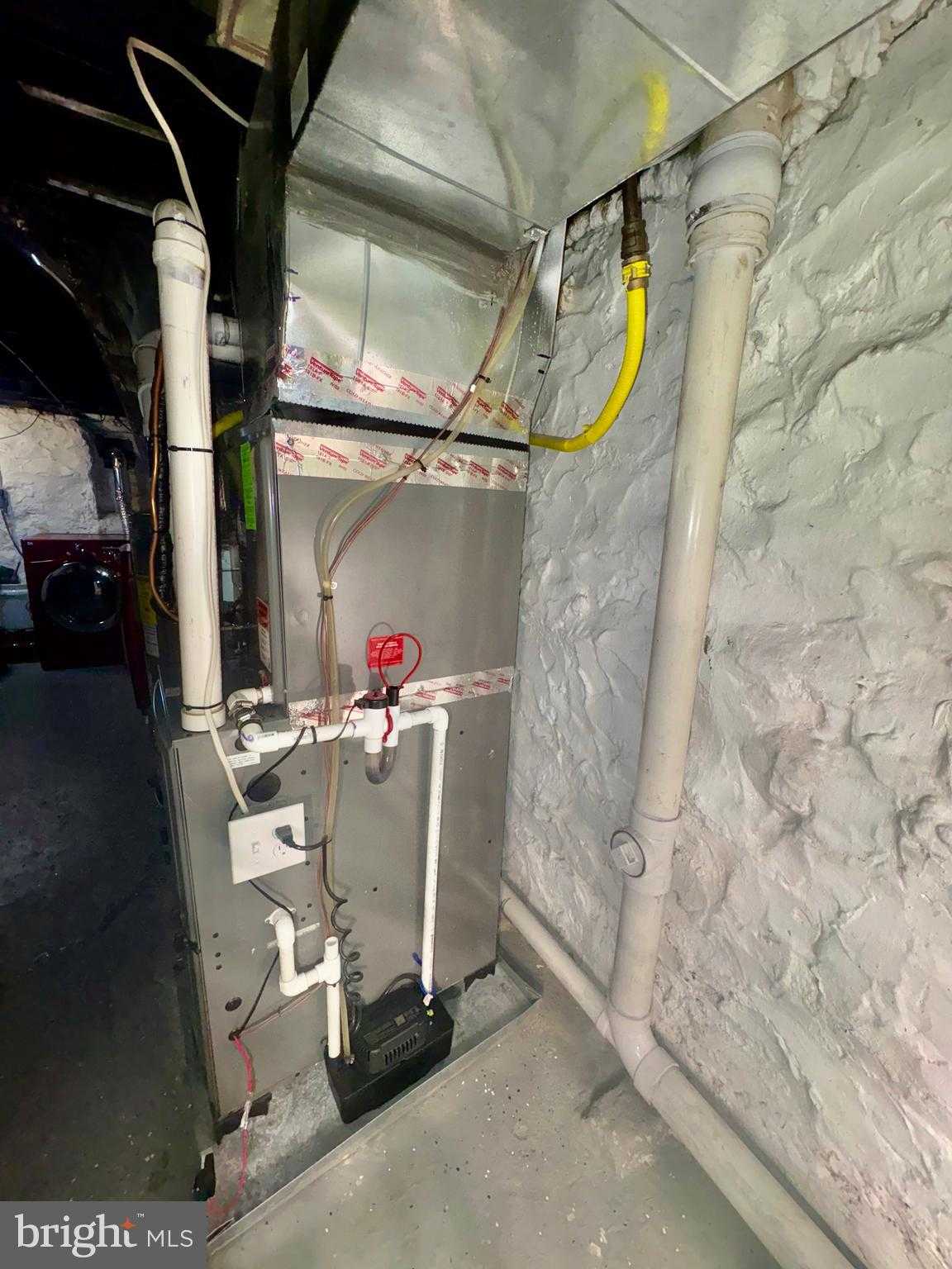 2711 Wilkens Ave photo 27