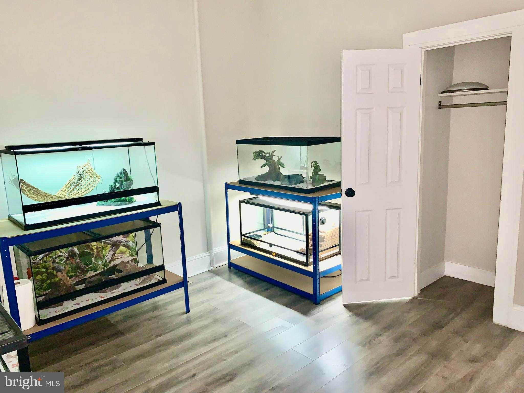 2711 Wilkens Ave photo 3