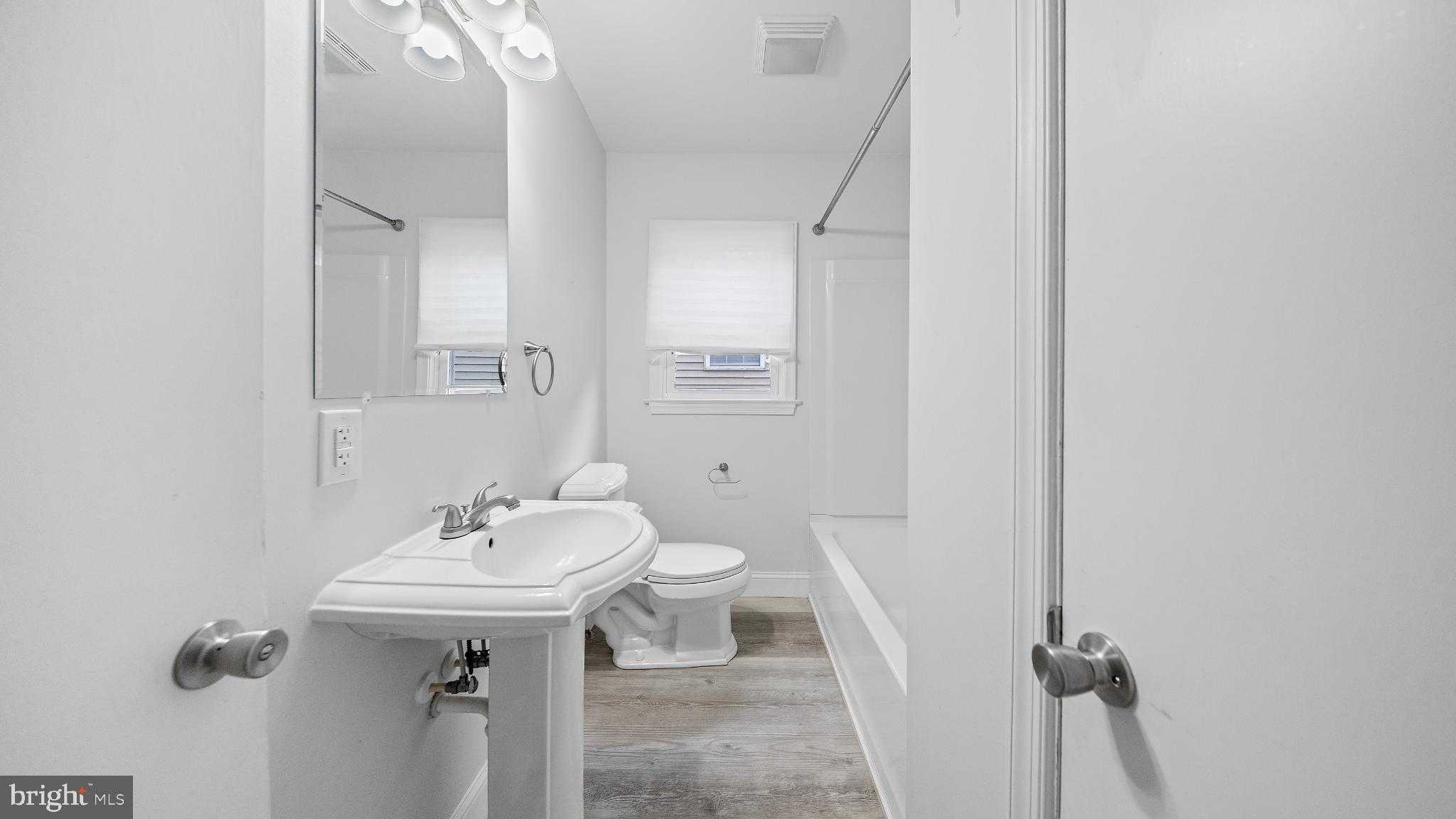 1007 Spring Ave photo 7