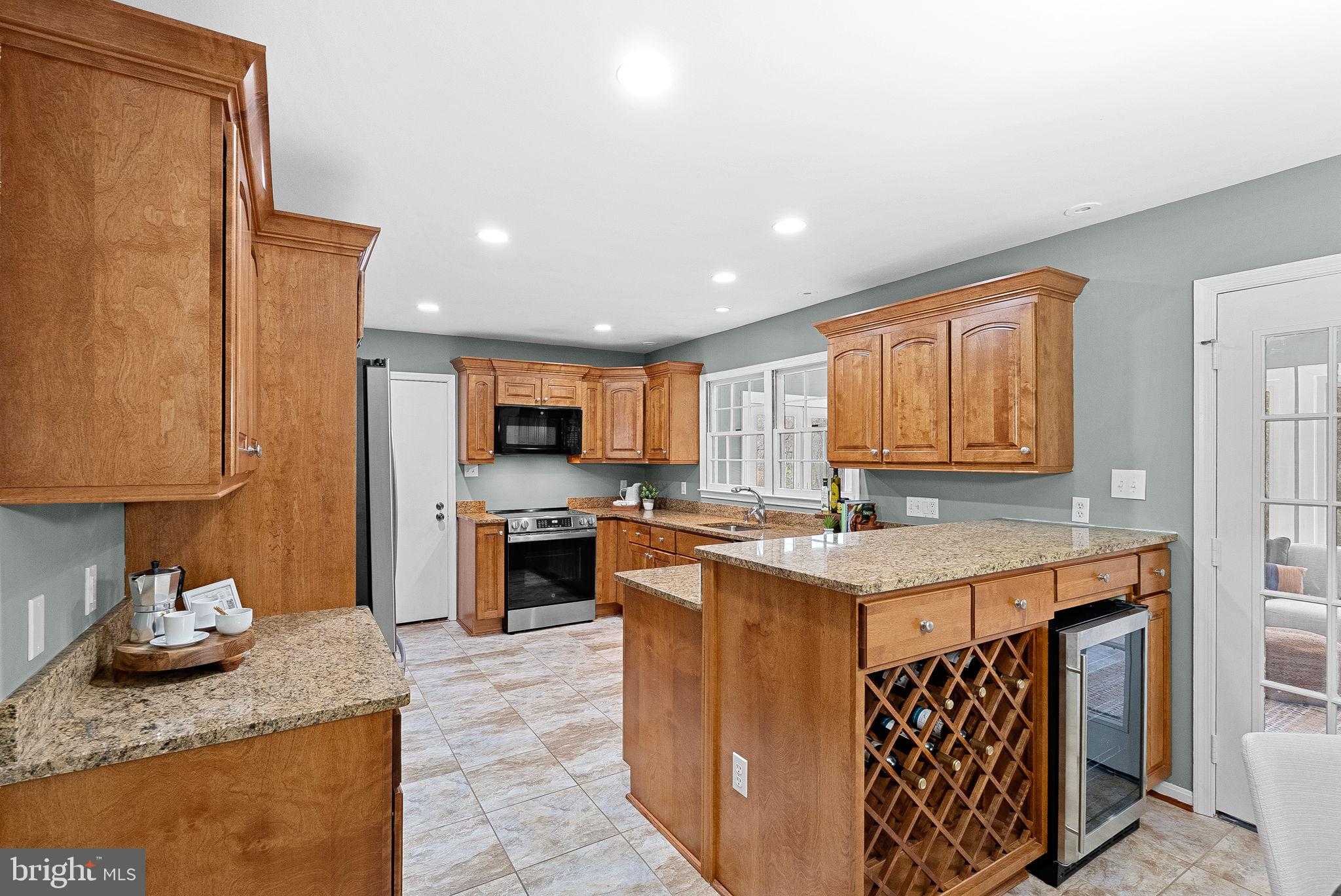 10207 Oxfordshire Rd photo 21