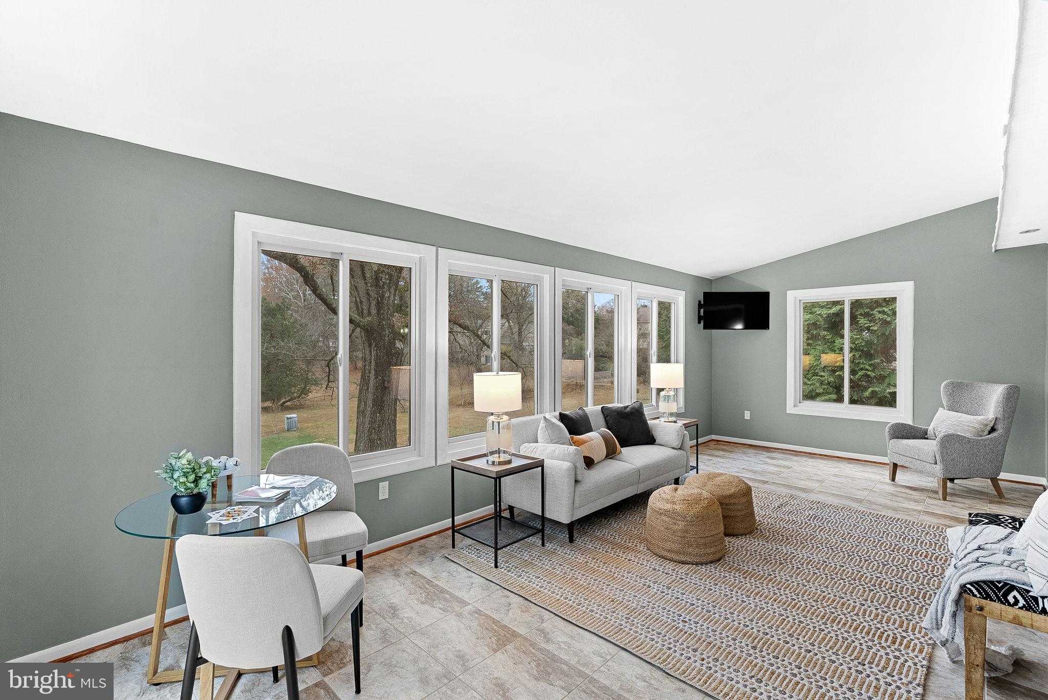 10207 Oxfordshire Rd photo 33