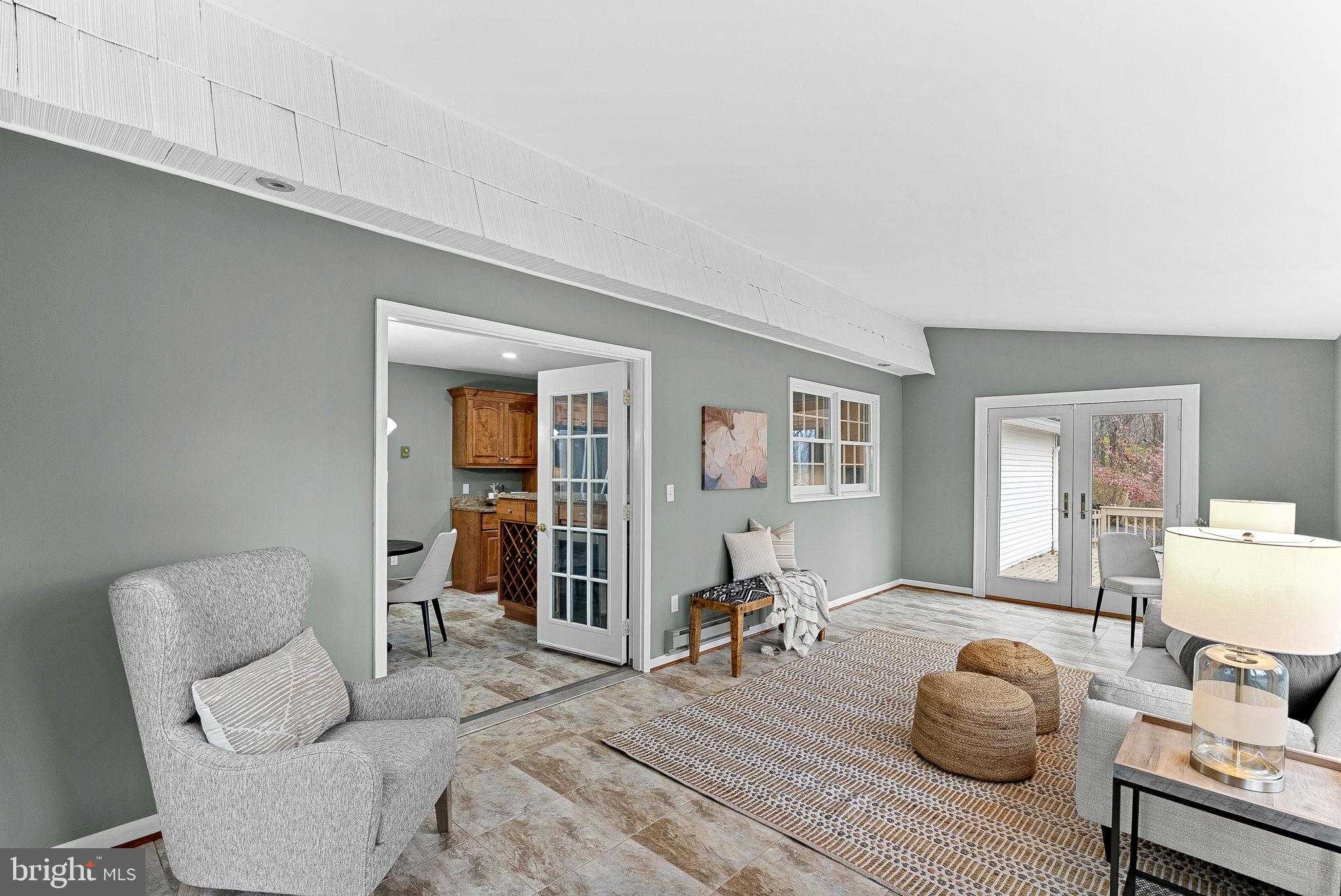 10207 Oxfordshire Rd photo 34