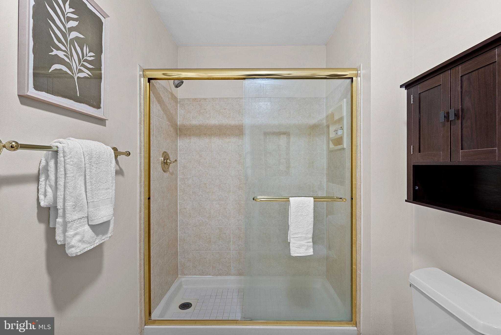 10207 Oxfordshire Rd photo 44