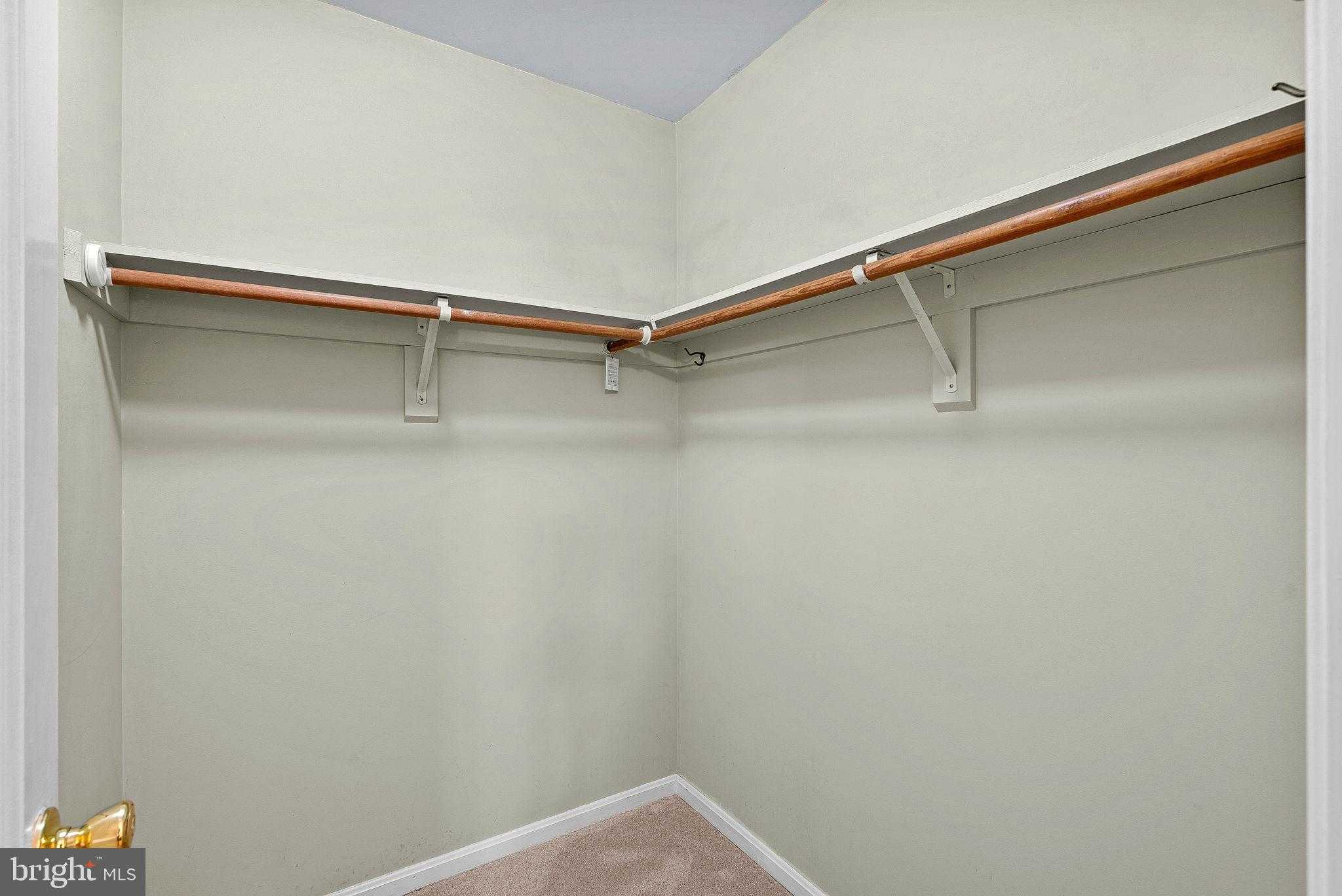 10207 Oxfordshire Rd photo 46