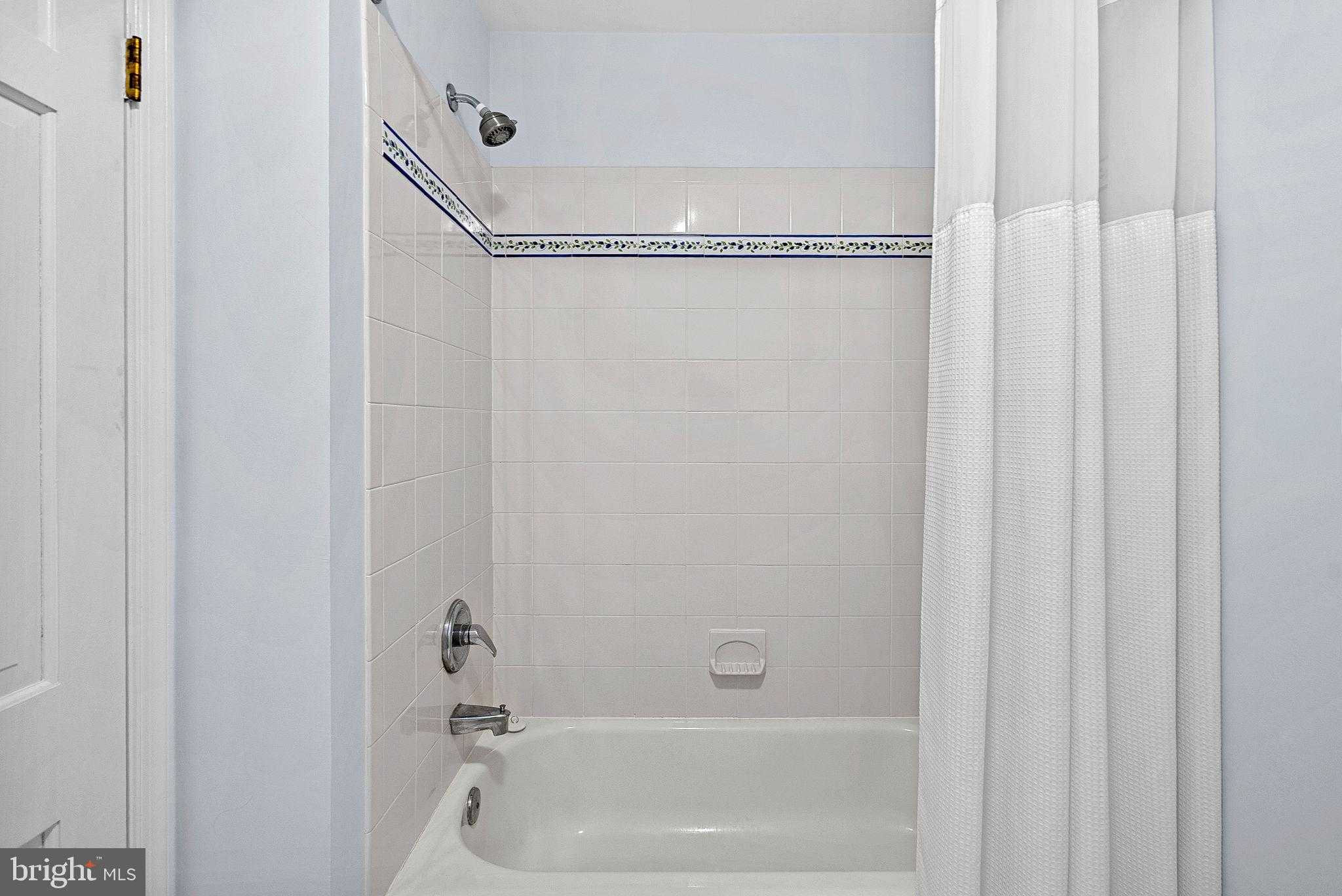 10207 Oxfordshire Rd photo 54