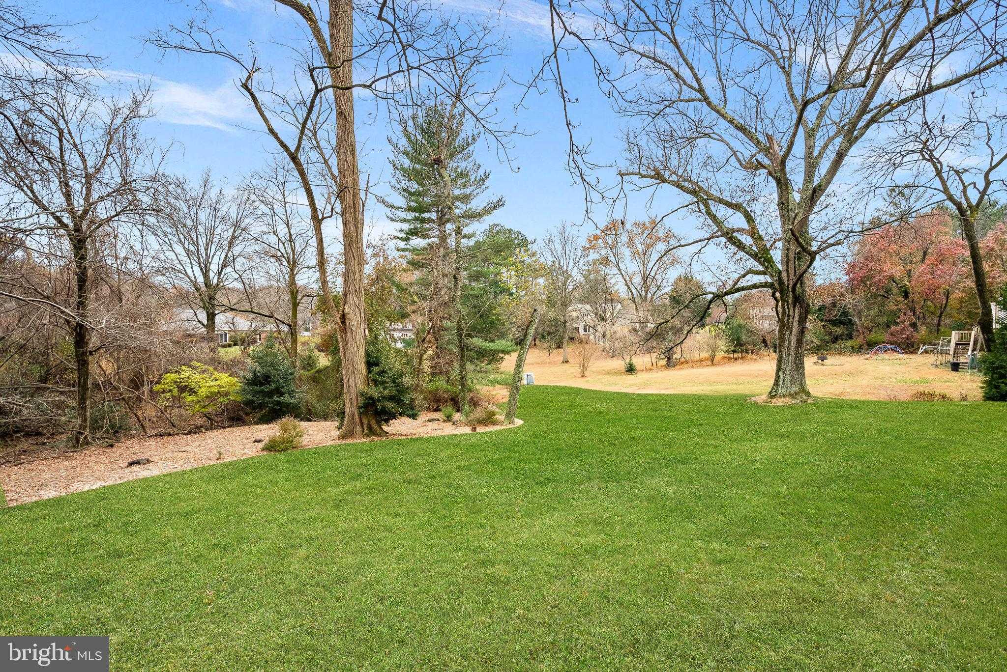 10207 Oxfordshire Rd photo 60