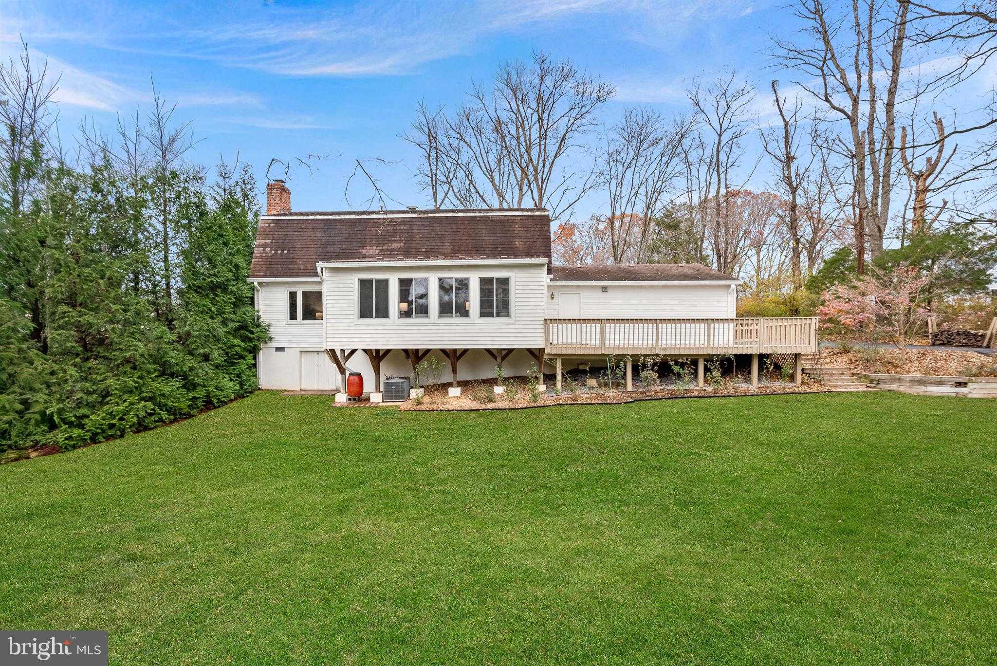 10207 Oxfordshire Rd photo 62