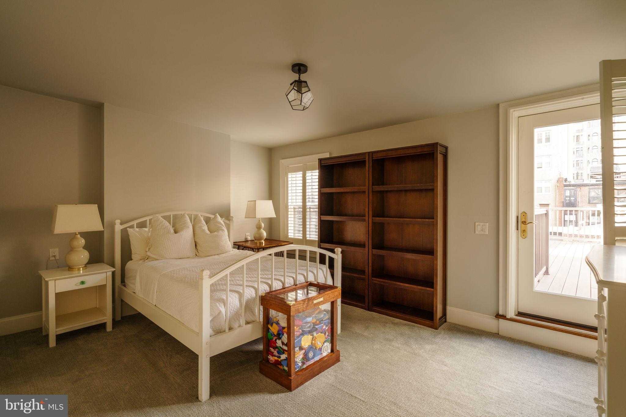 1831 Delancey Pl photo 29