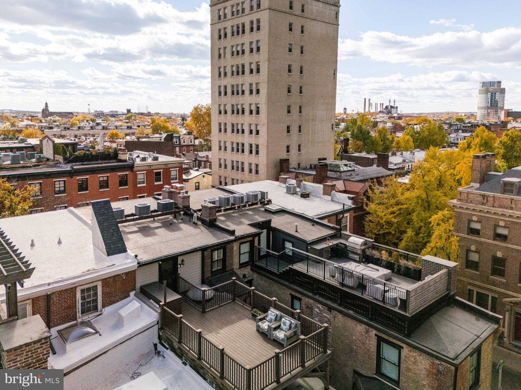 1831 Delancey Pl photo 32