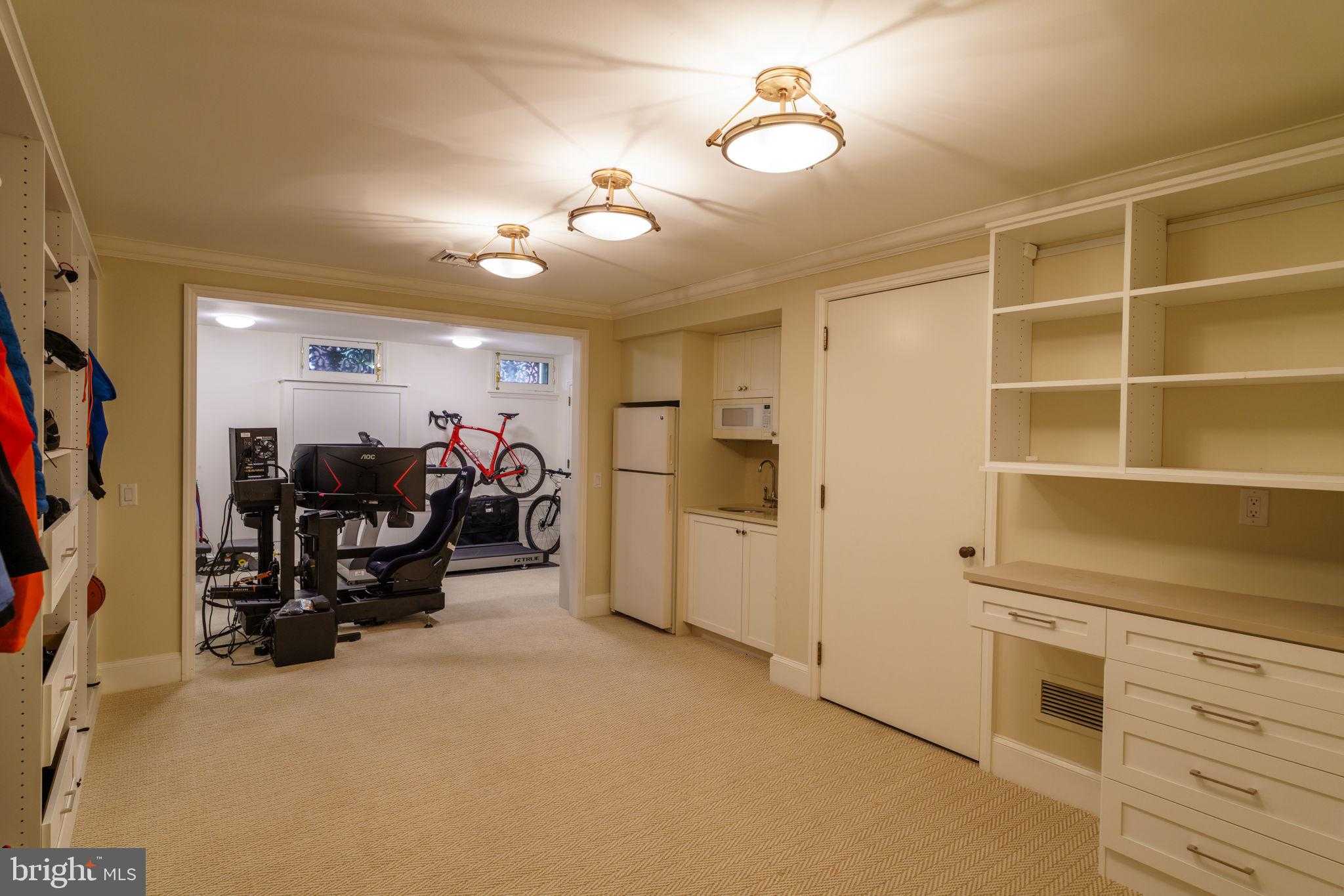 1831 Delancey Pl photo 33