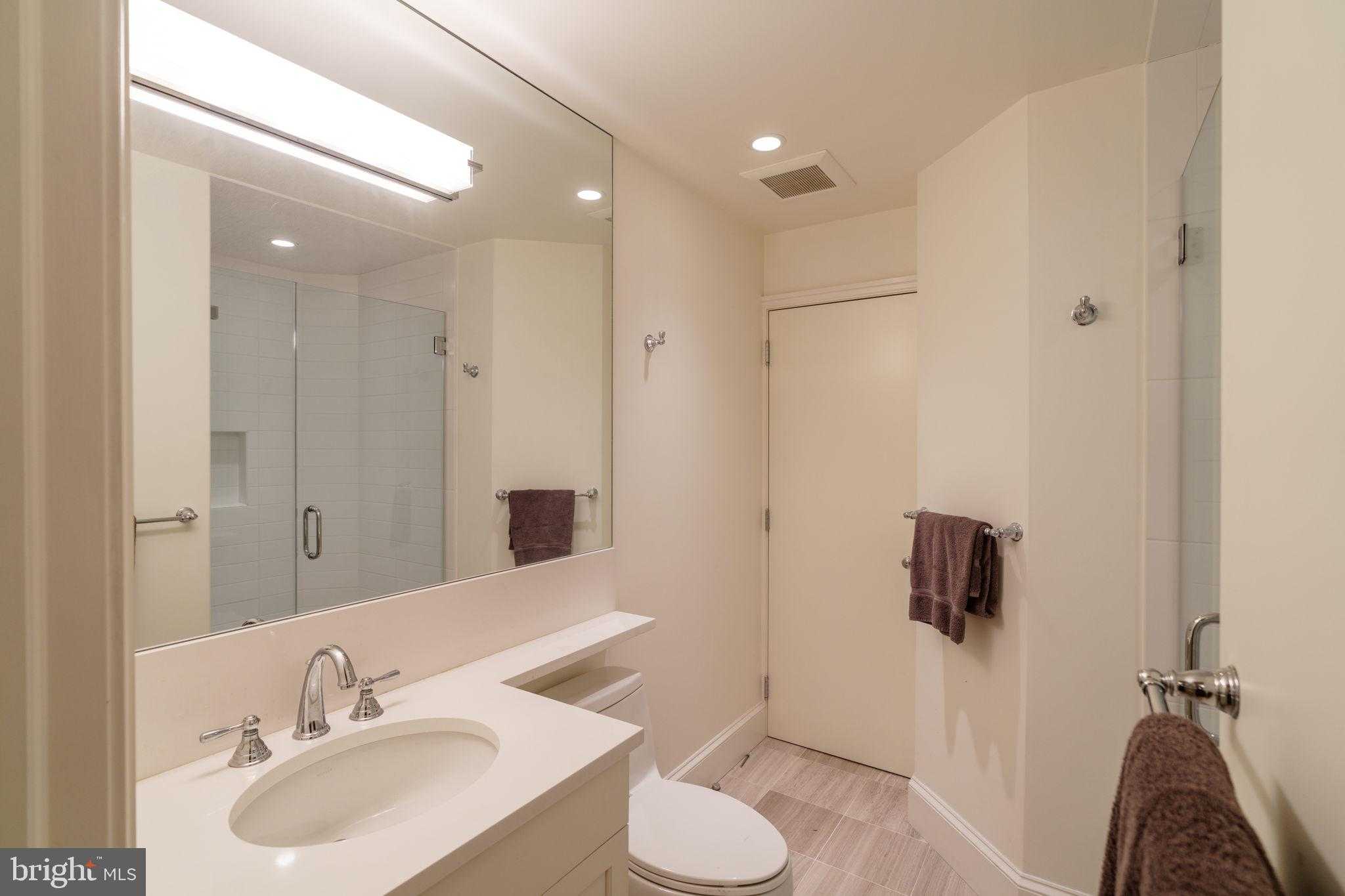 1831 Delancey Pl photo 34