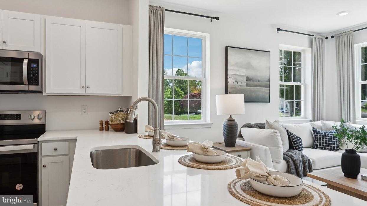 284 Derby Dr photo 11