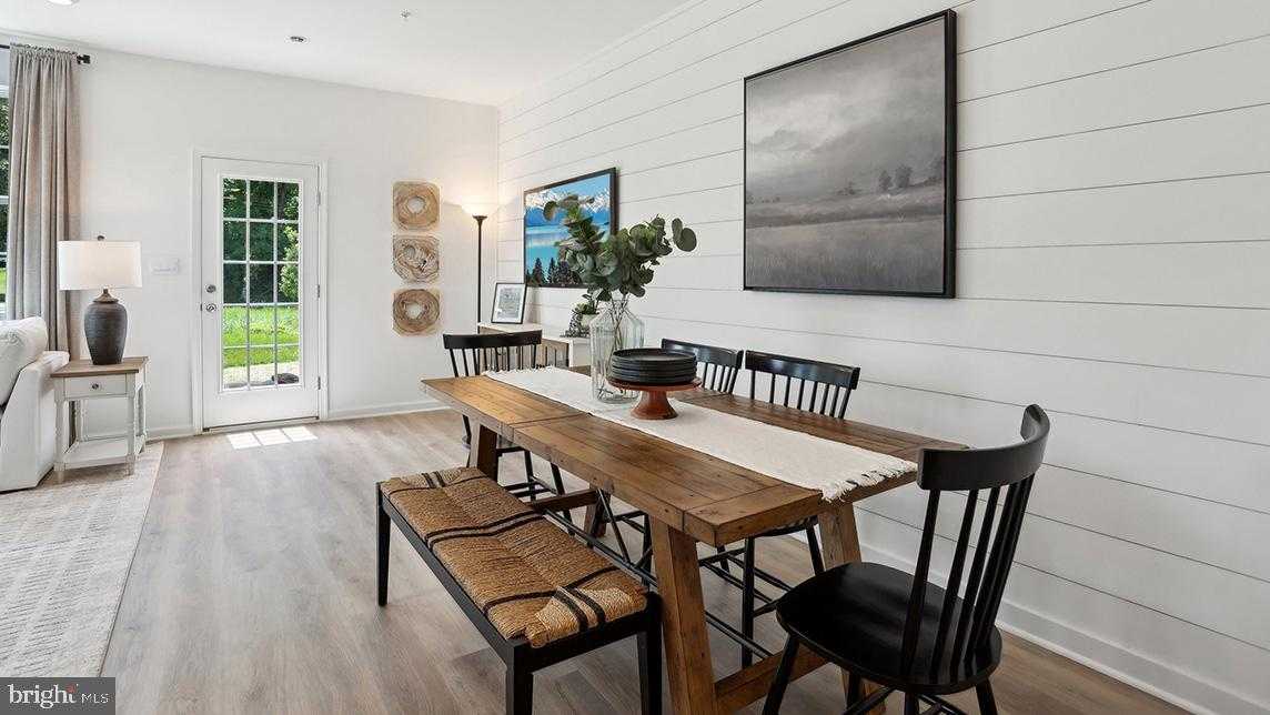 284 Derby Dr photo 14