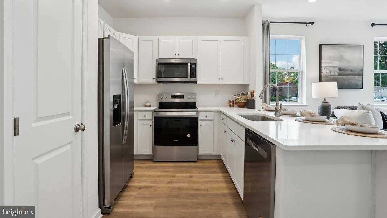 284 Derby Dr photo 6