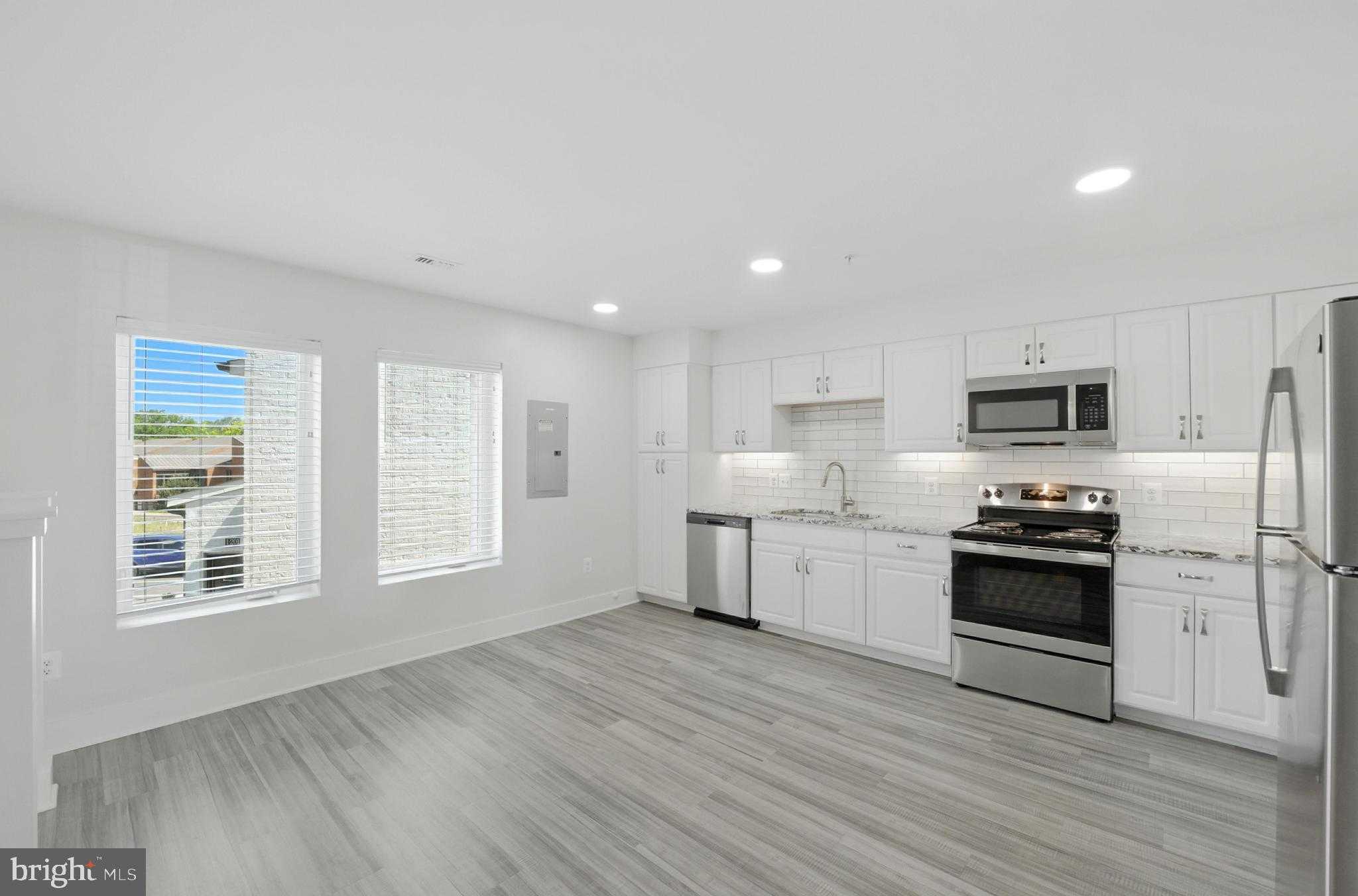 19510 Village Walk Dr # 2-205 photo 7