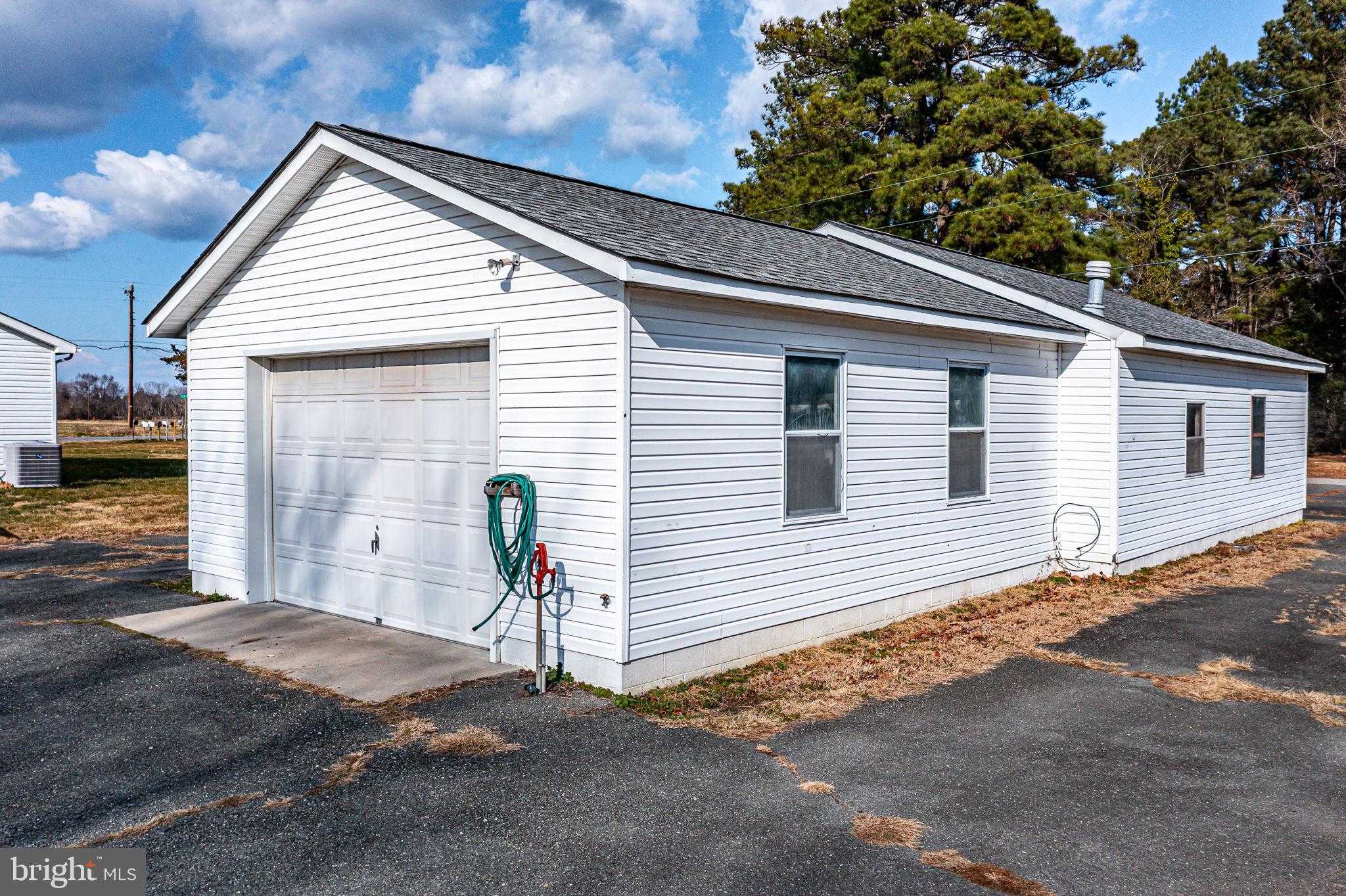 1928 Lake Rd photo 33