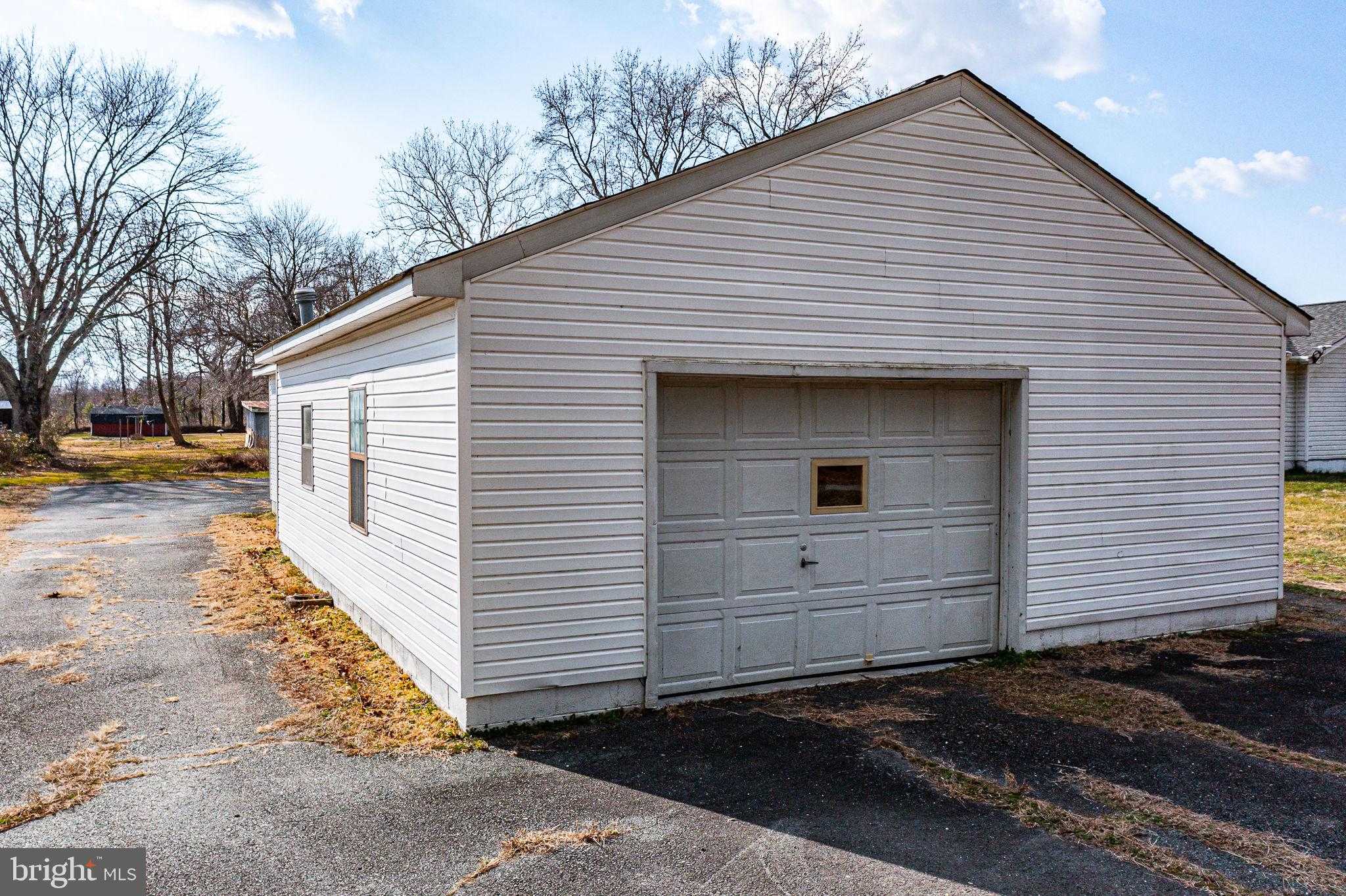 1928 Lake Rd photo 34