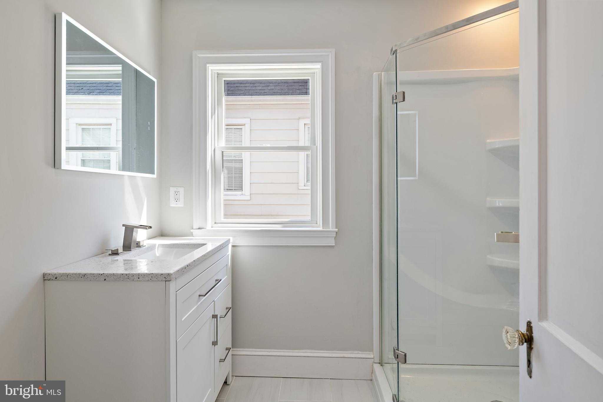 400 Jefferson St photo 16