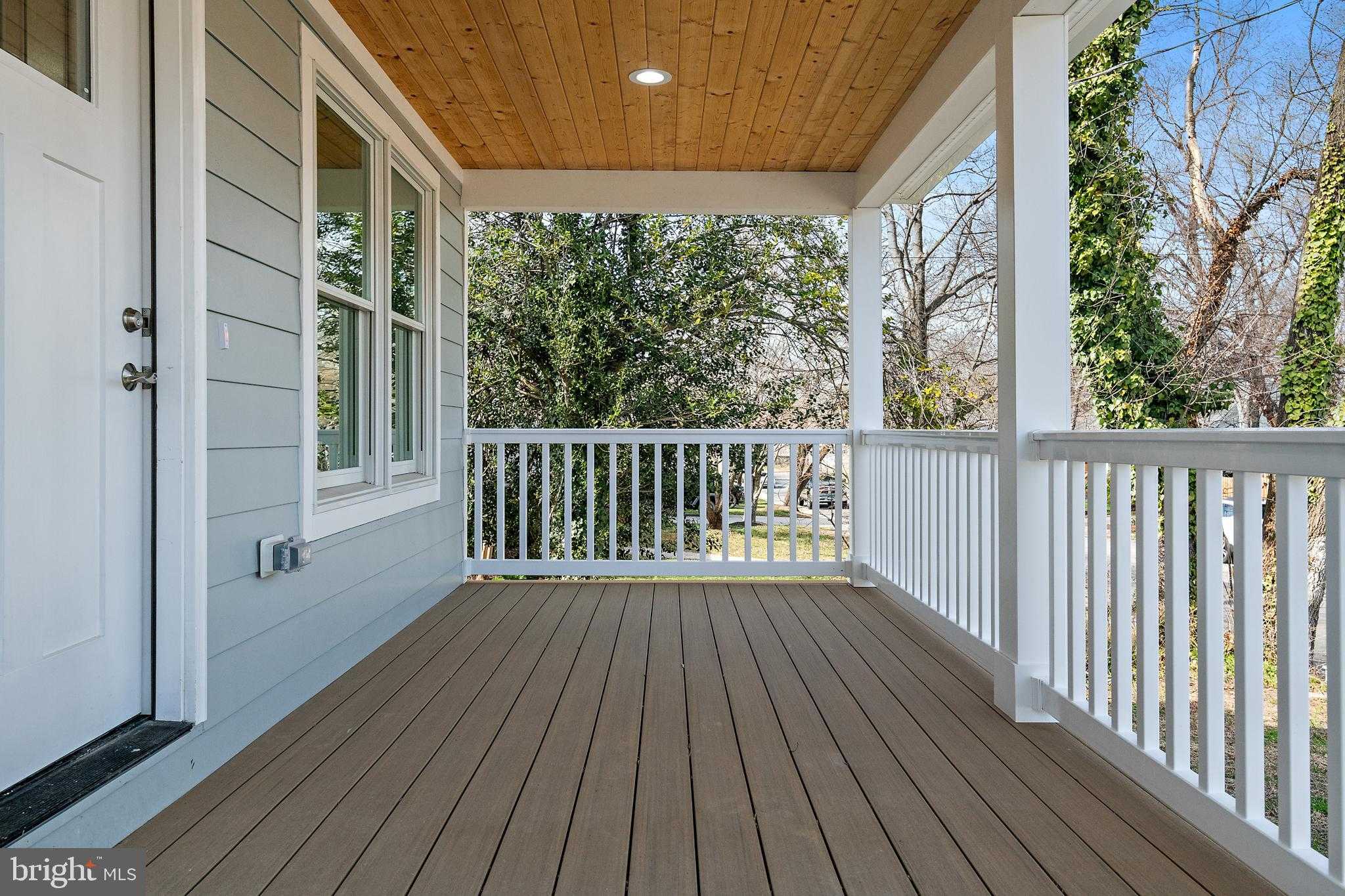 400 Jefferson St photo 7