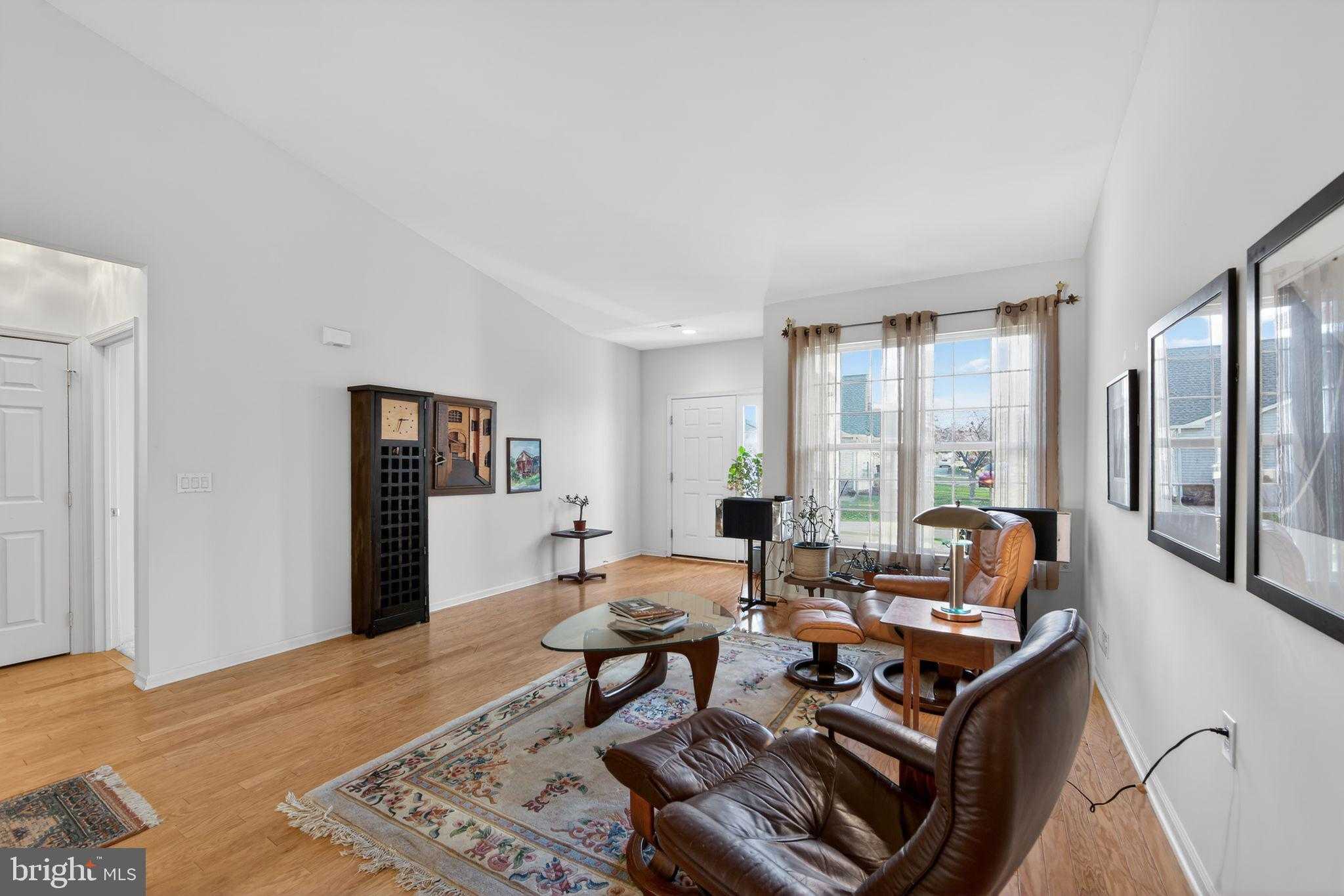 354 Calloway CT photo 8