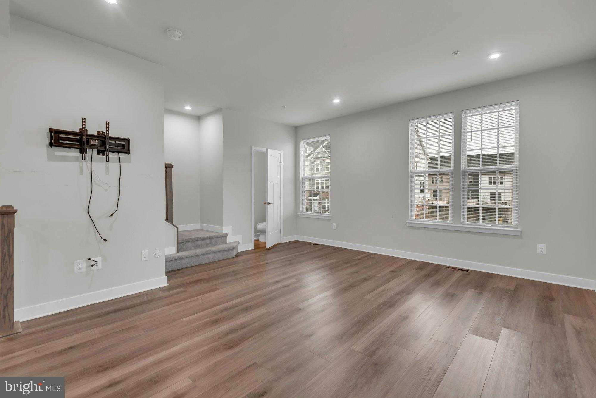 6024 Workers Dr photo 10