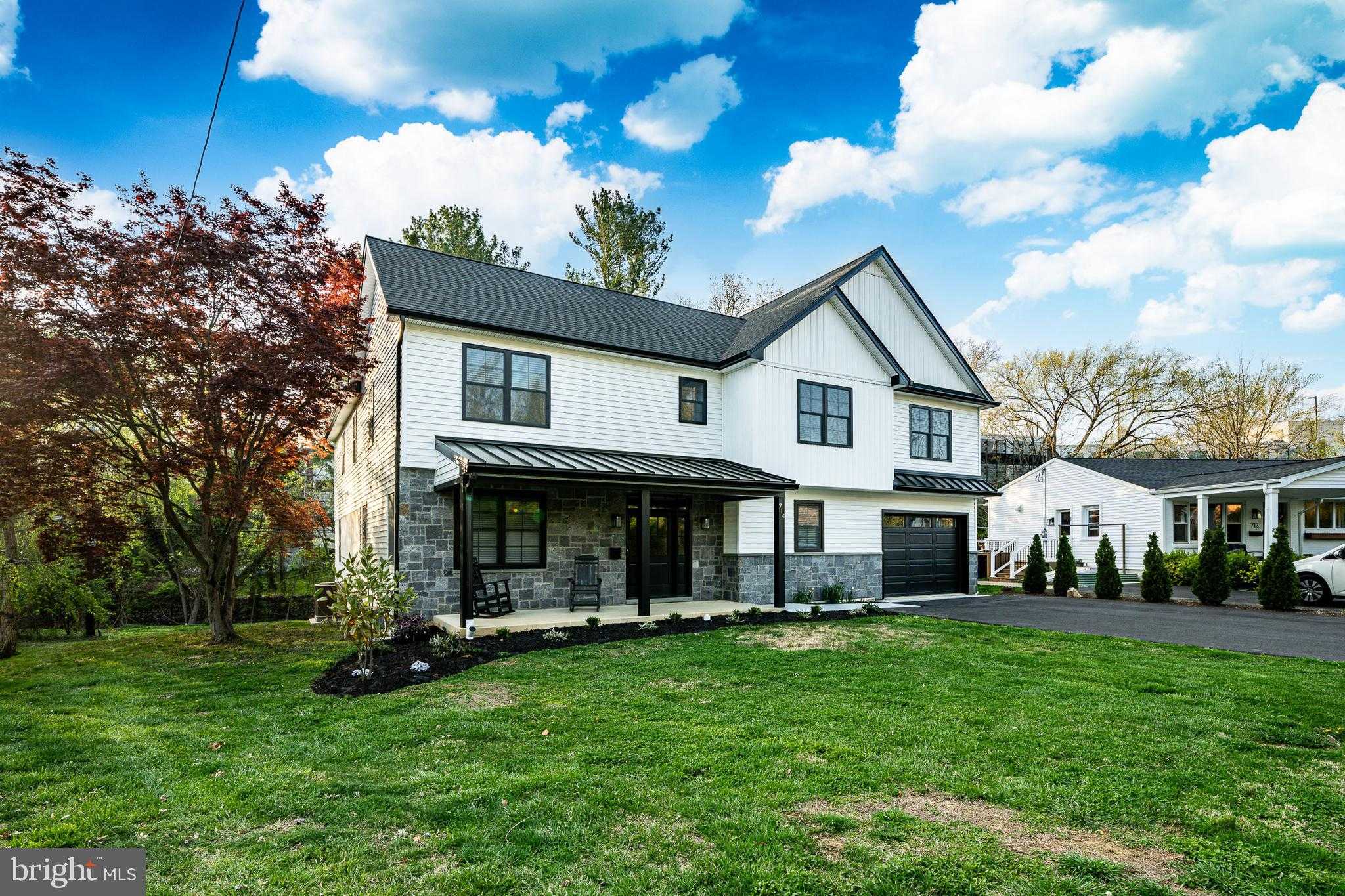 714 S Wayne St, West Chester