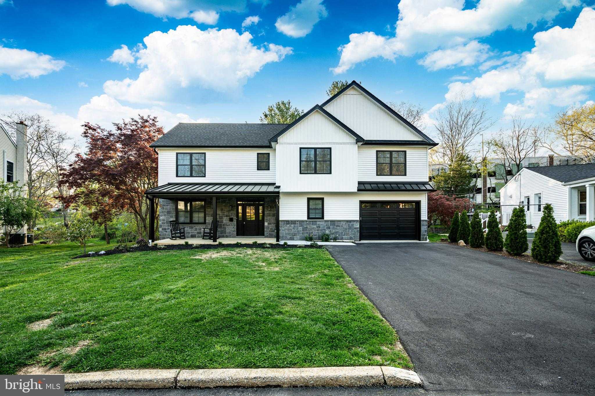 714 S Wayne St photo 2