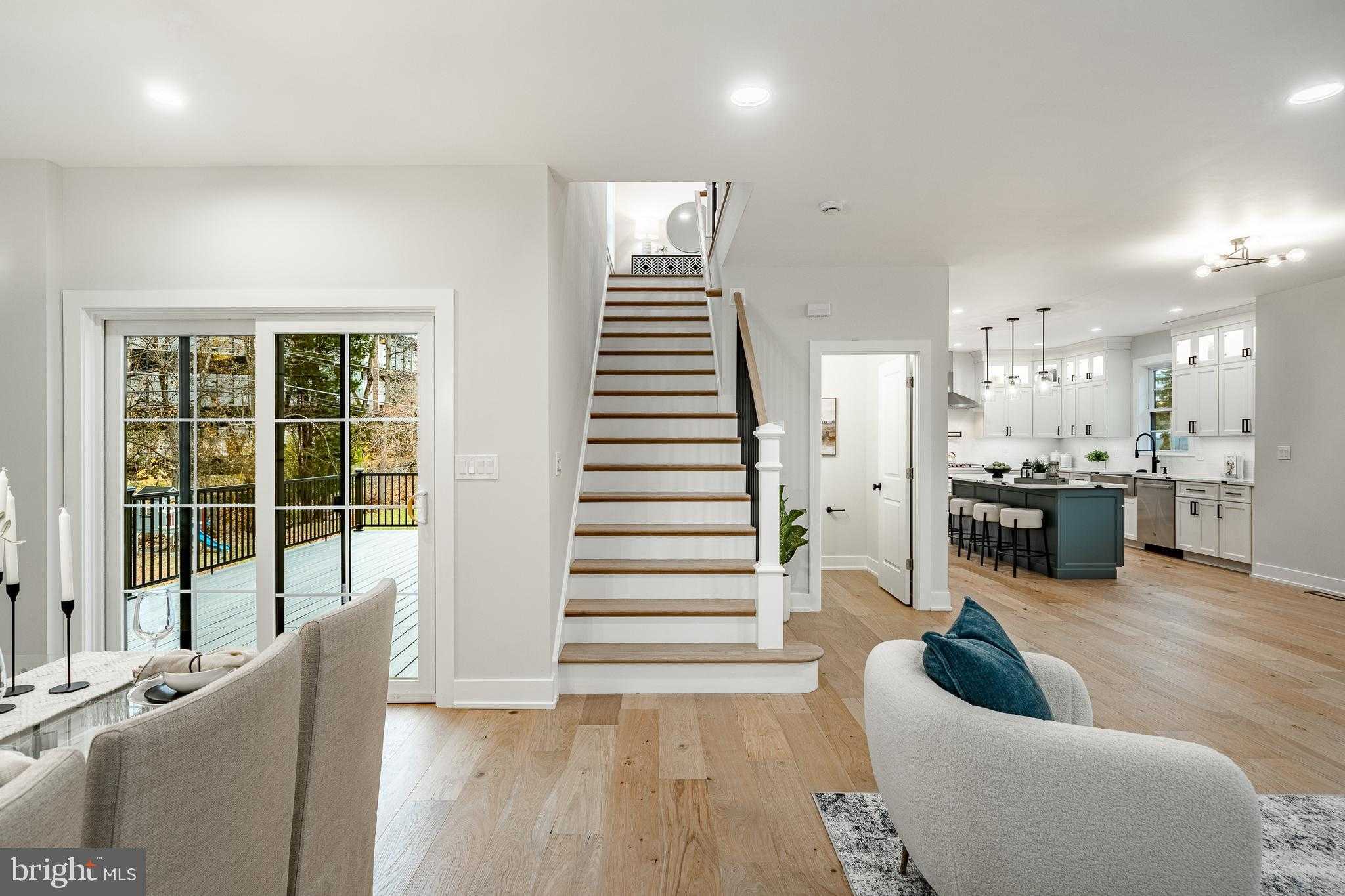 714 S Wayne St photo 7