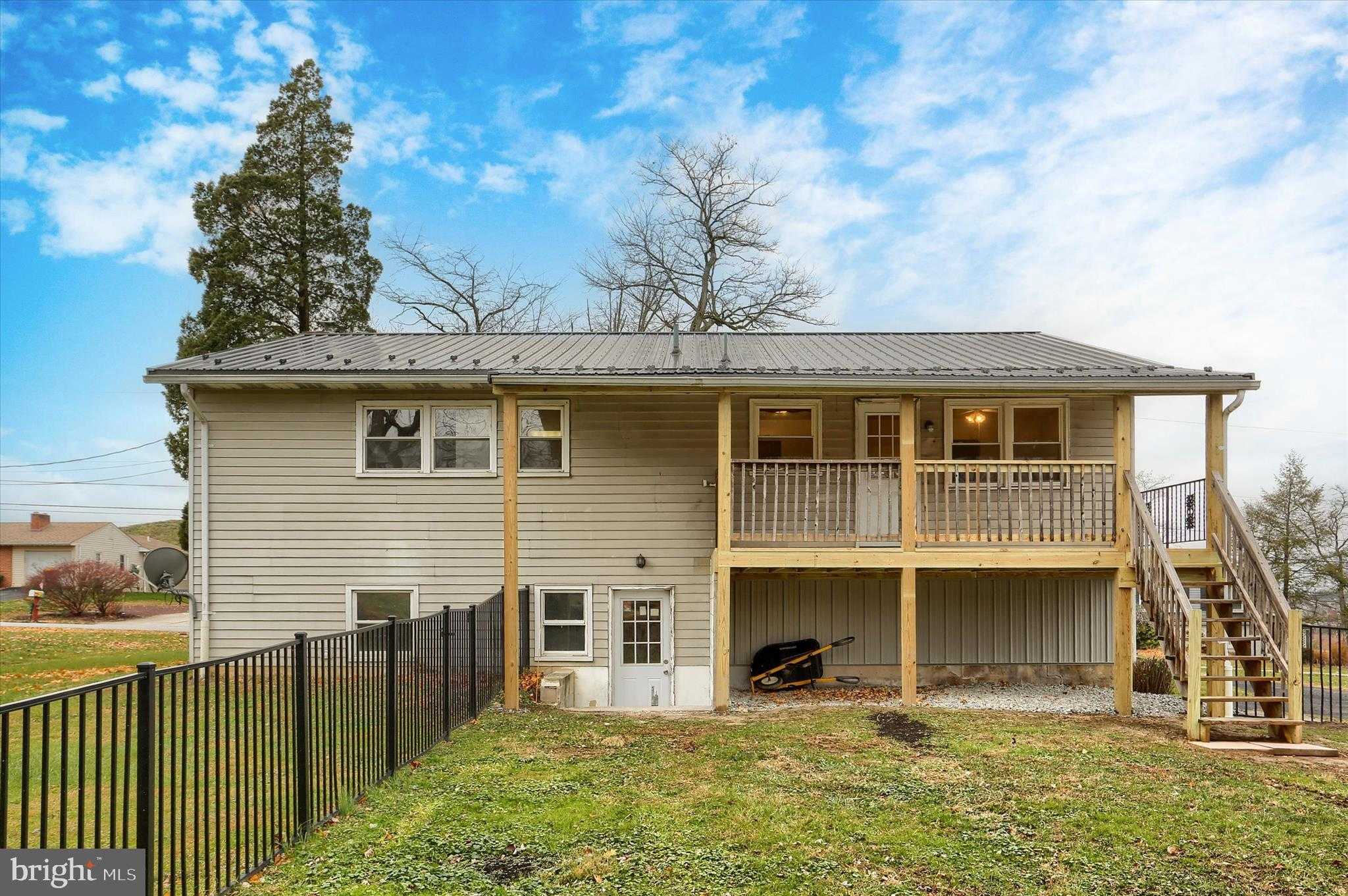 127 Spring Rd photo 34