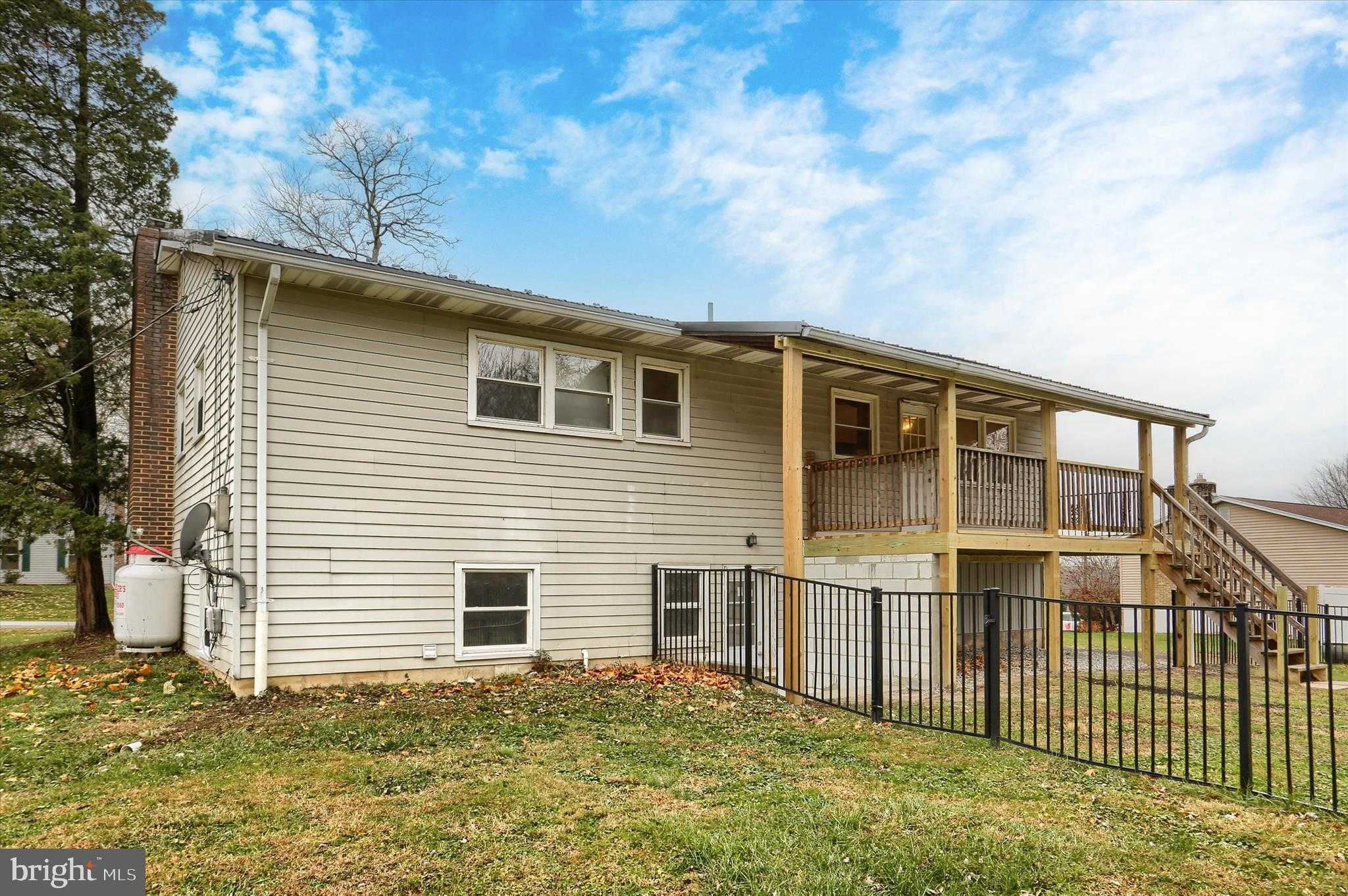 127 Spring Rd photo 35