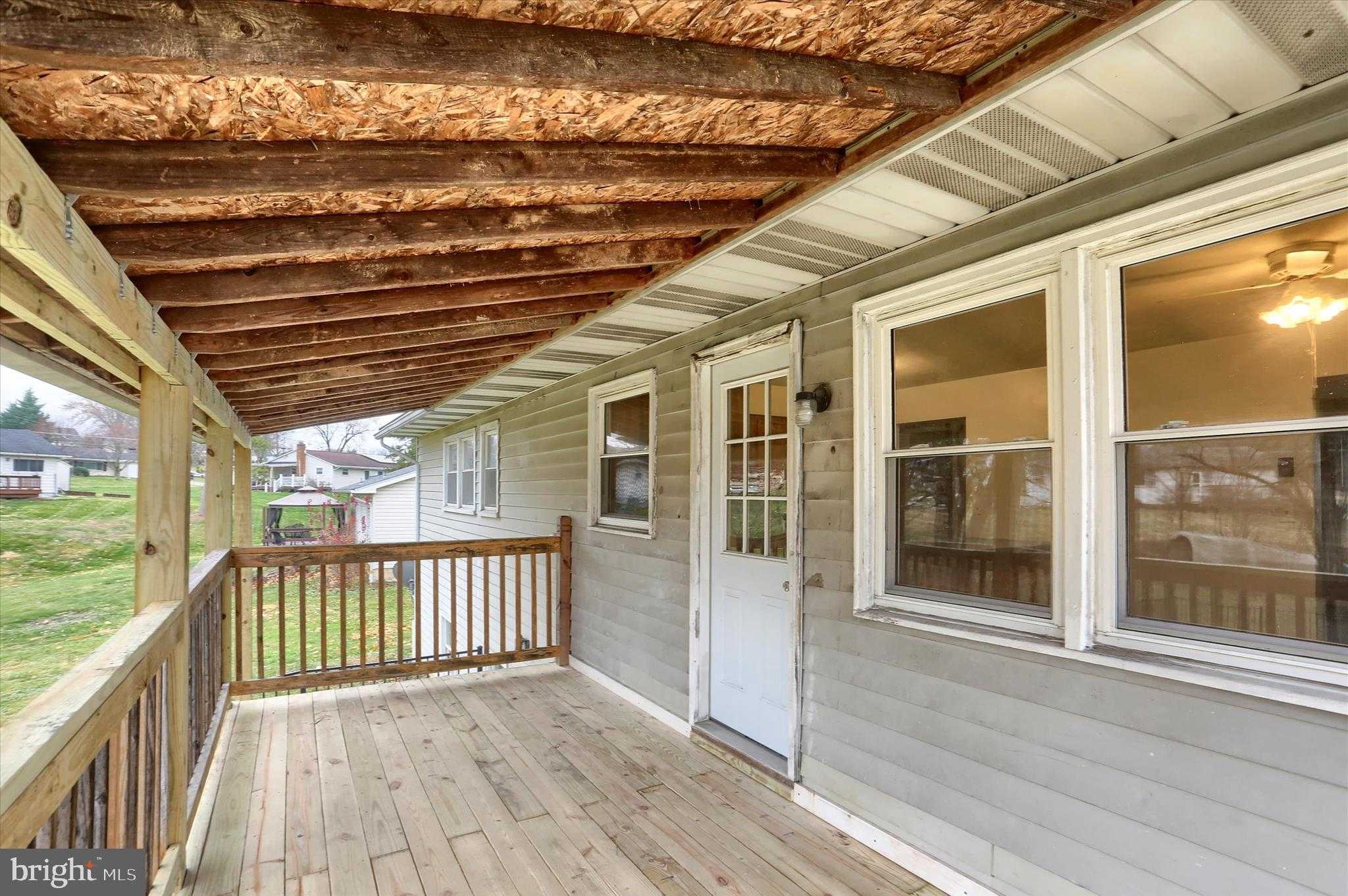 127 Spring Rd photo 39