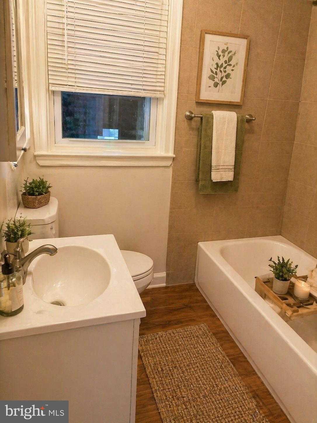 120 Overhill Ave photo 8