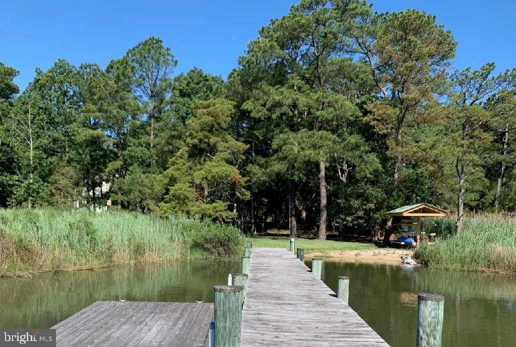 4491 Bachelors Point Rd photo 2