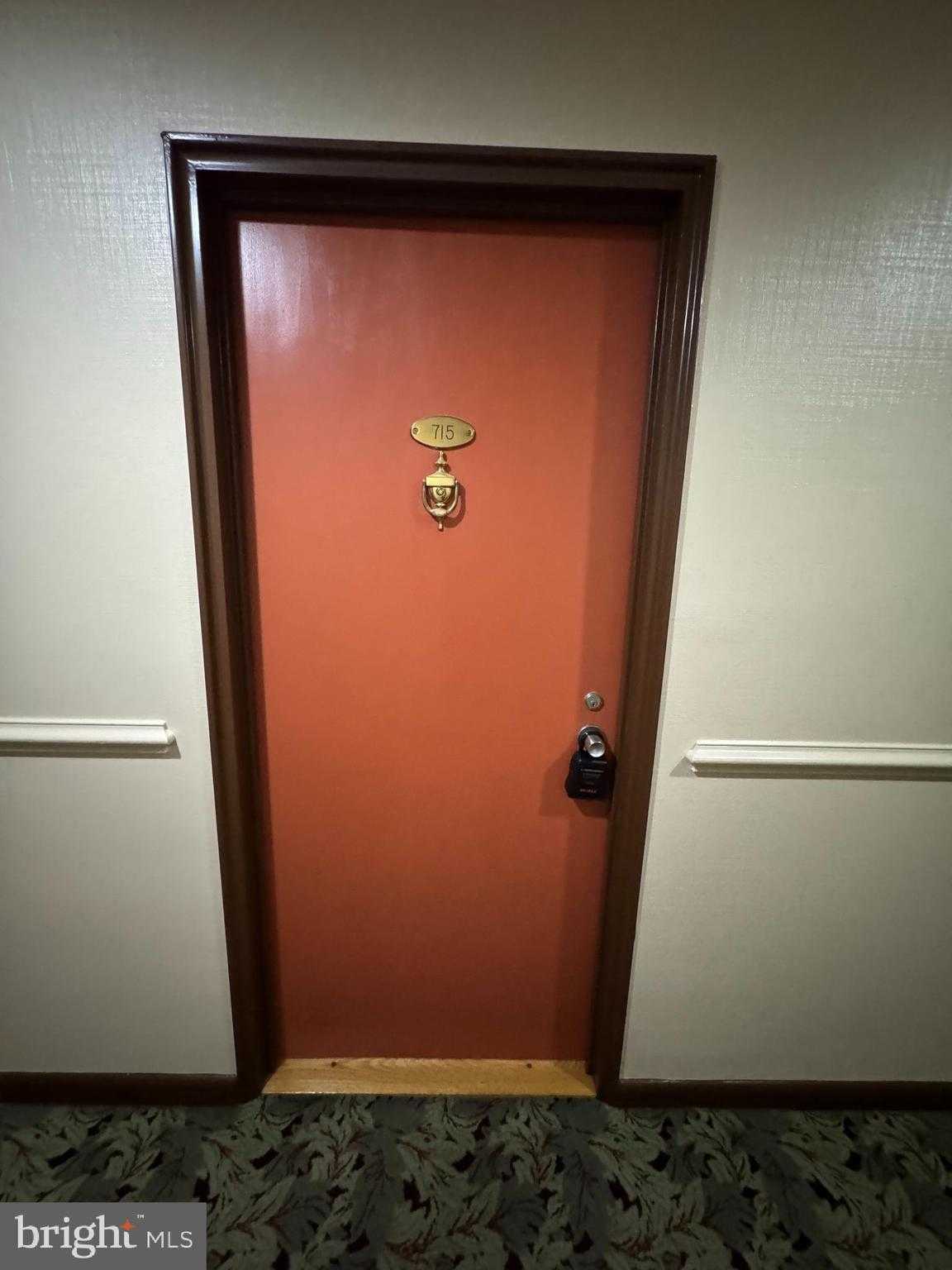 11 Slade Ave Apt 715 photo 3