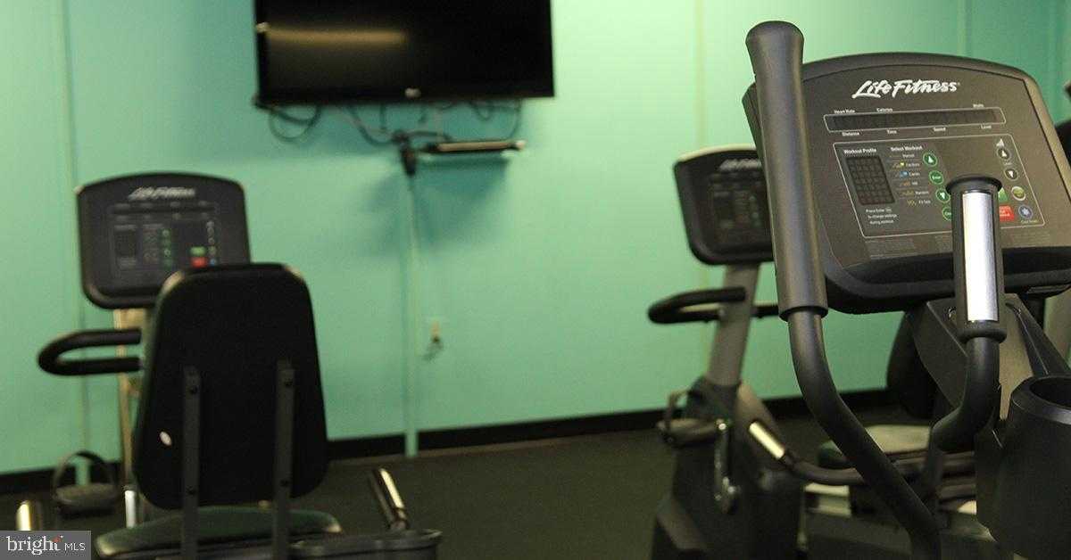 11 Slade Ave Apt 715 photo 48