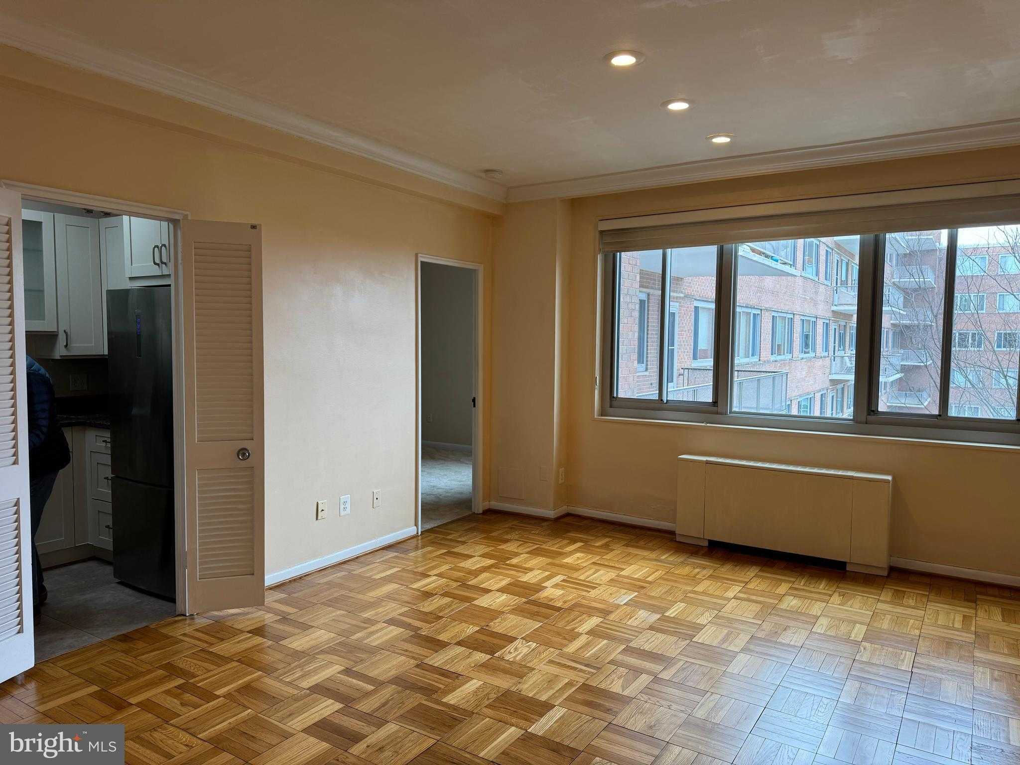 11 Slade Ave Apt 715 photo 6