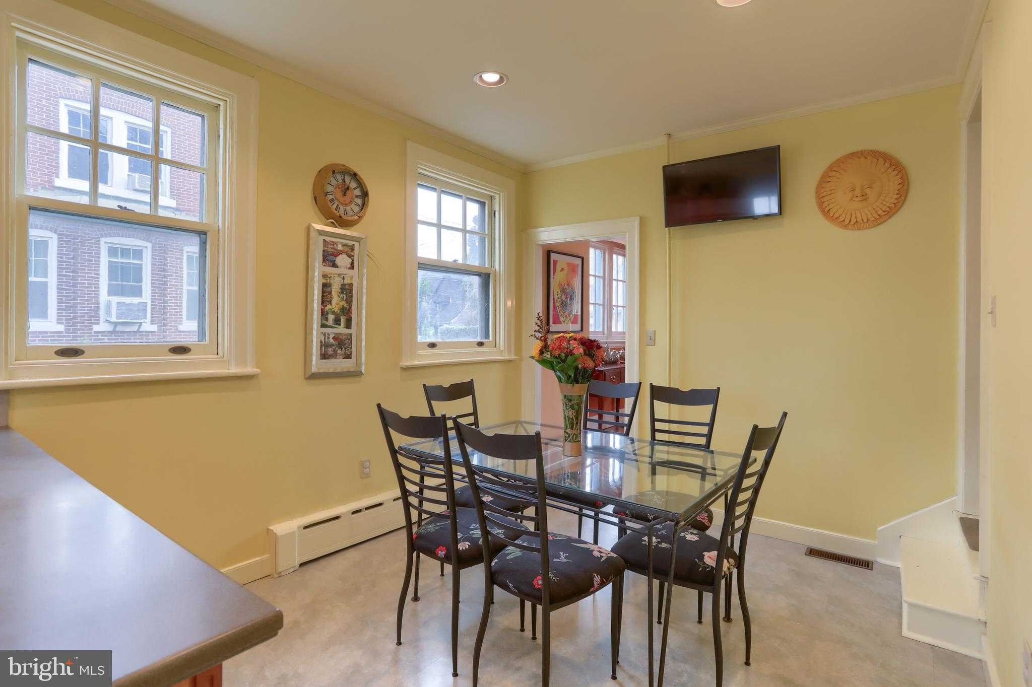 3 E High St photo 20