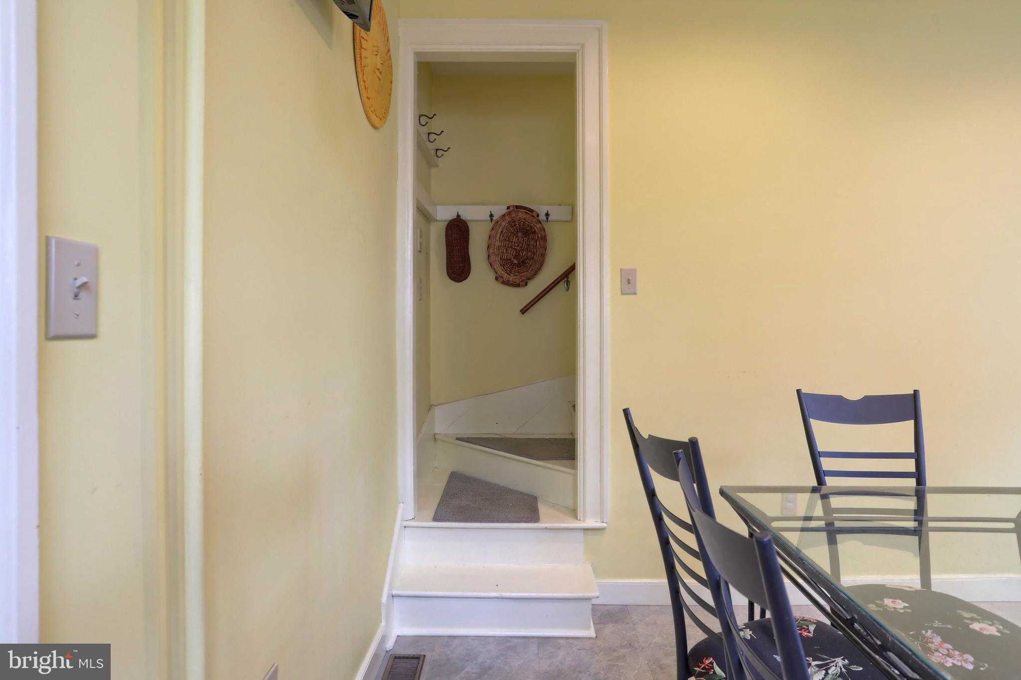 3 E High St photo 21