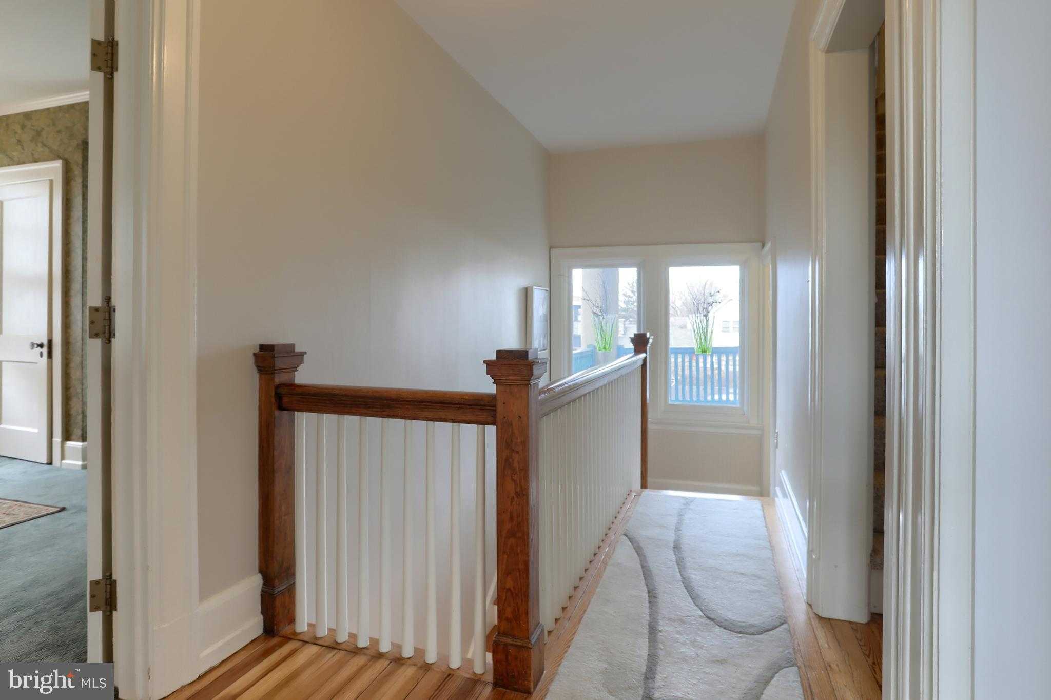 3 E High St photo 29