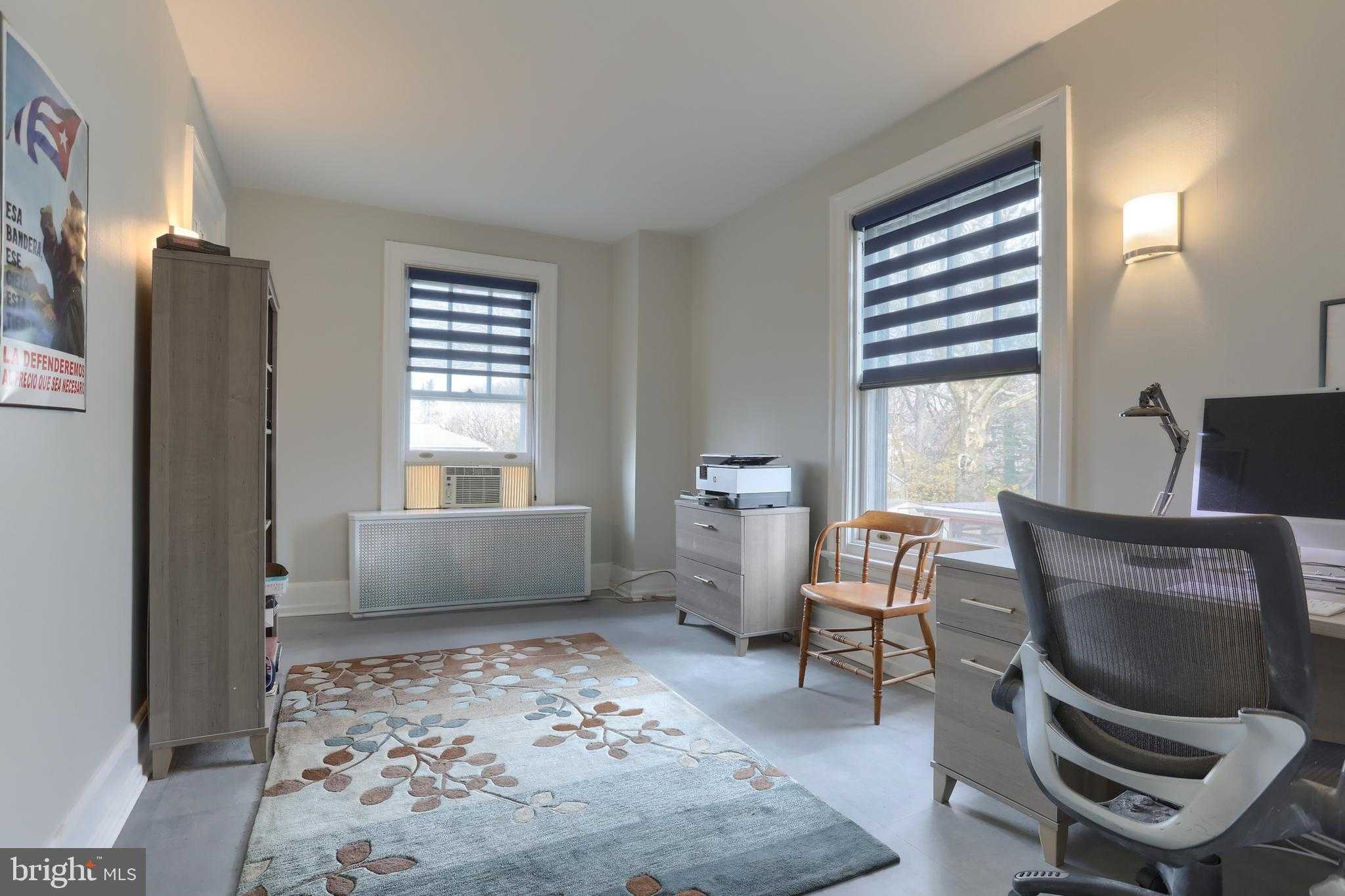 3 E High St photo 36