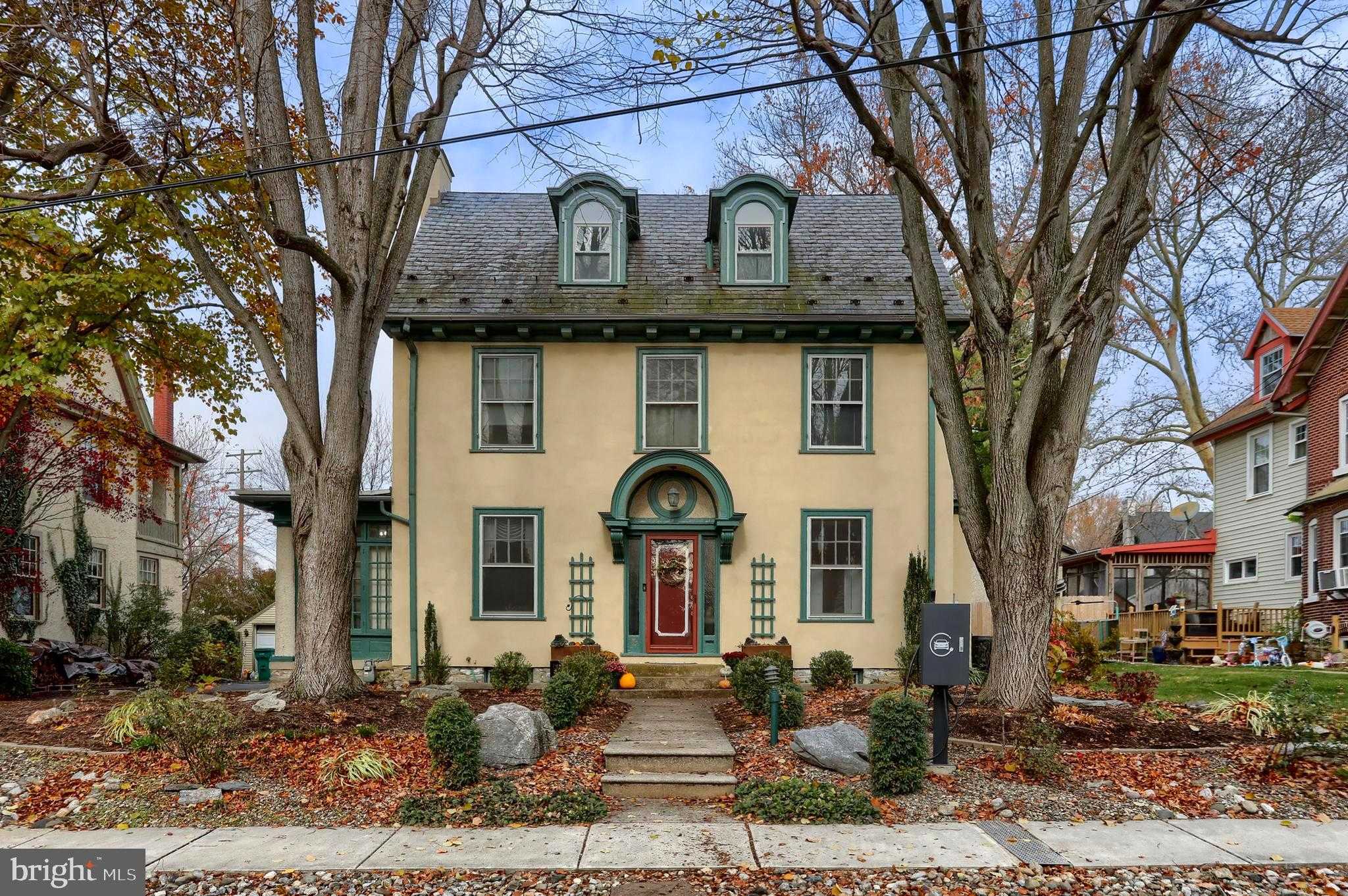 3 E High St photo 46