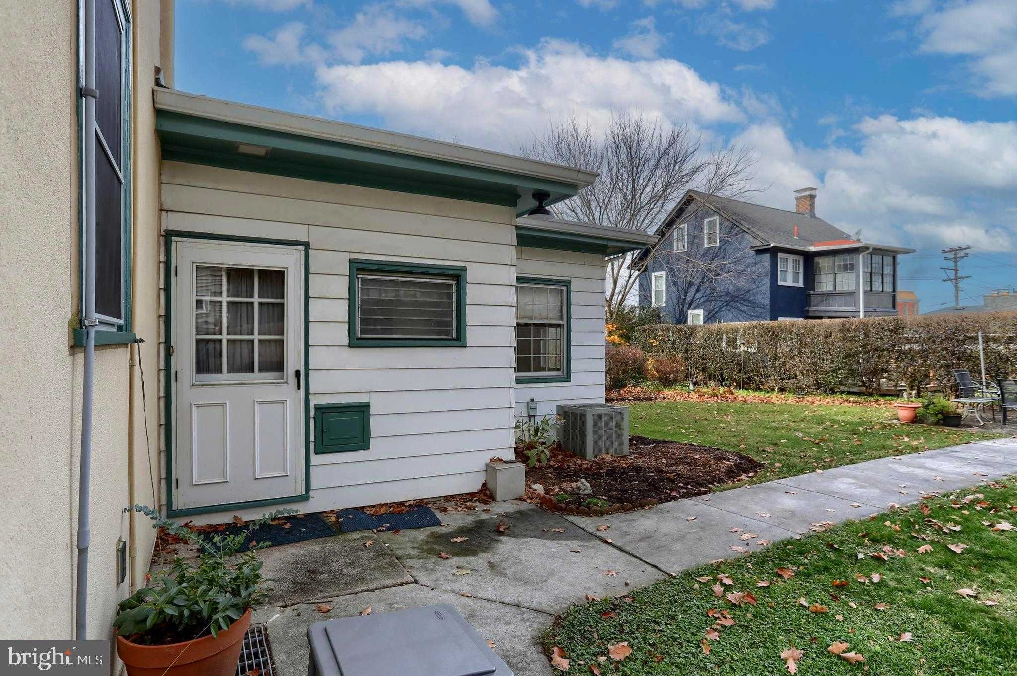 3 E High St photo 50