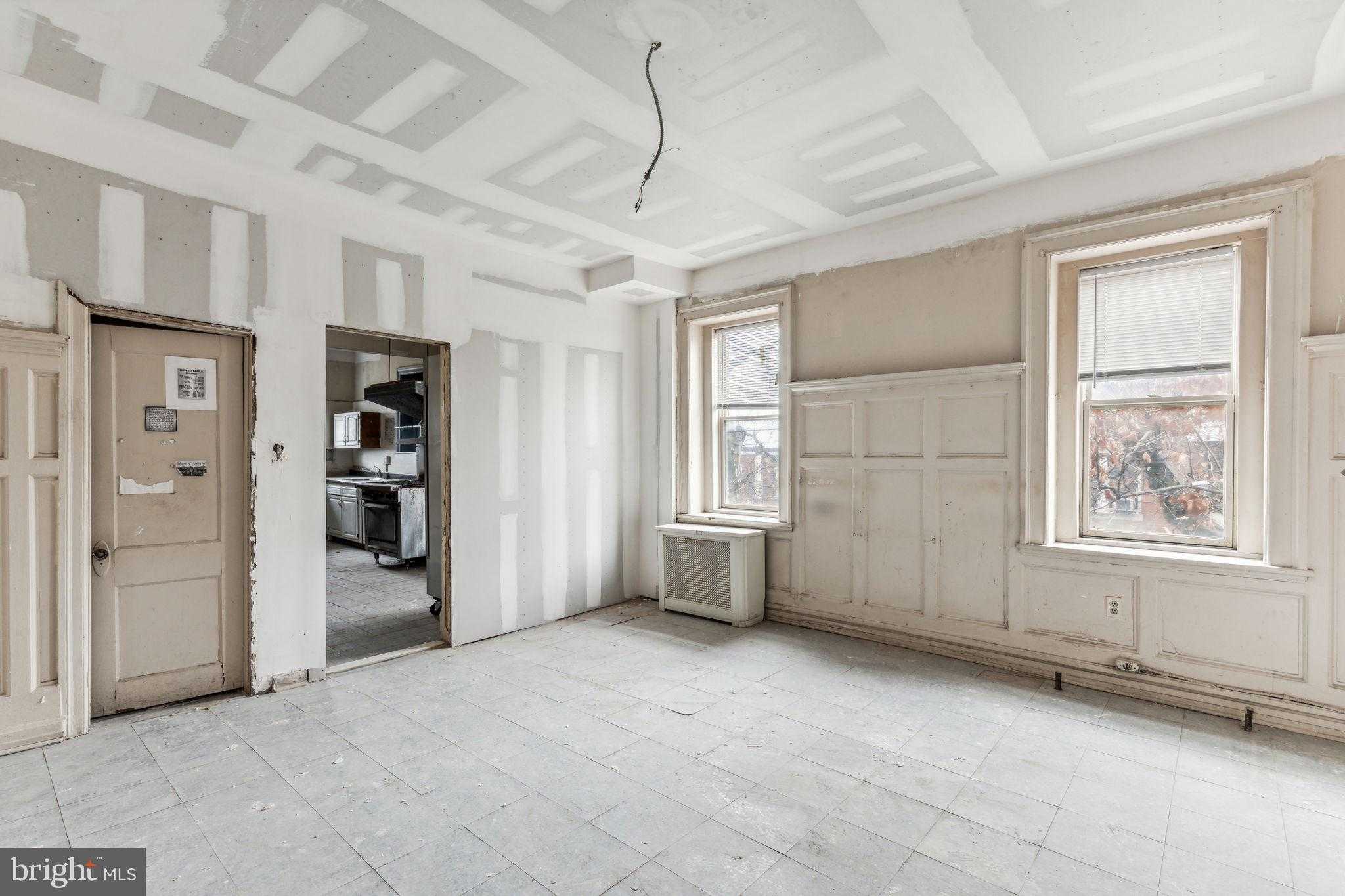 701 N 63rd St photo 11