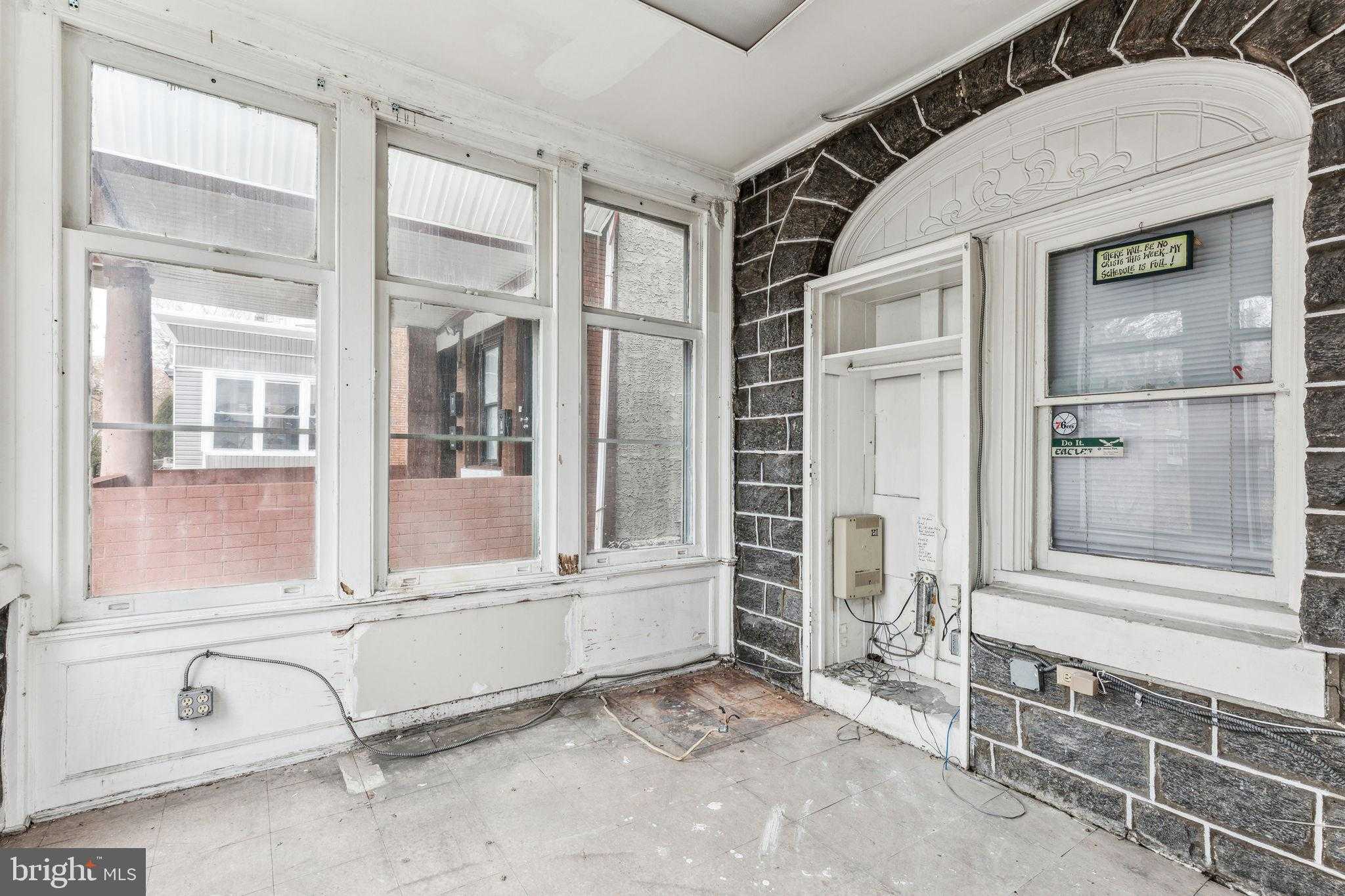 701 N 63rd St photo 4